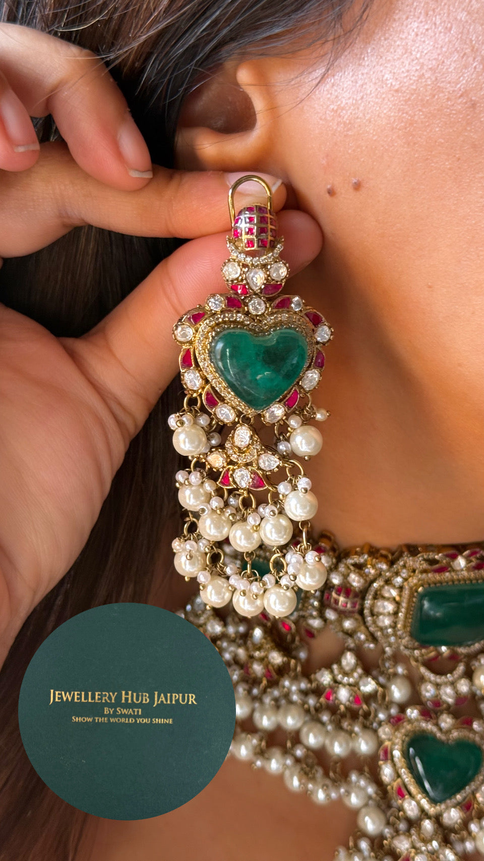 Emerald & Rani pink moissanite choker set with Pearl detailing