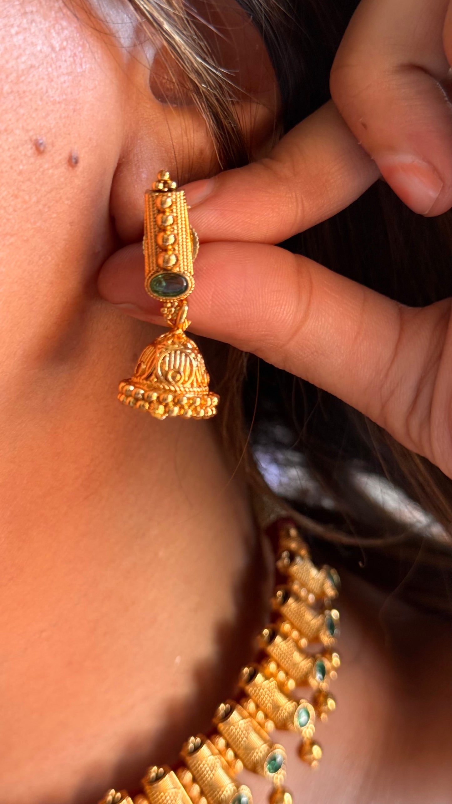Maharashtra gold emerald polki necklace