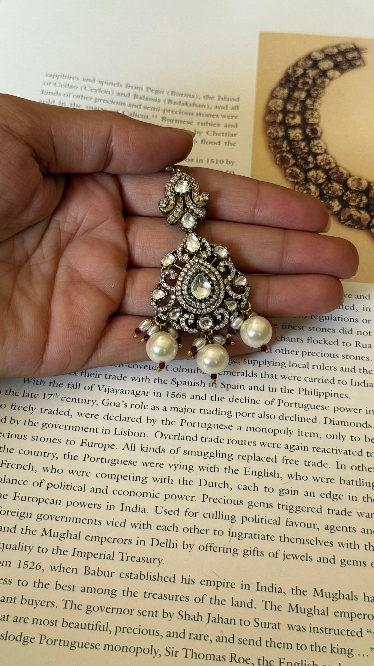 Pearl drop victorian maangtika