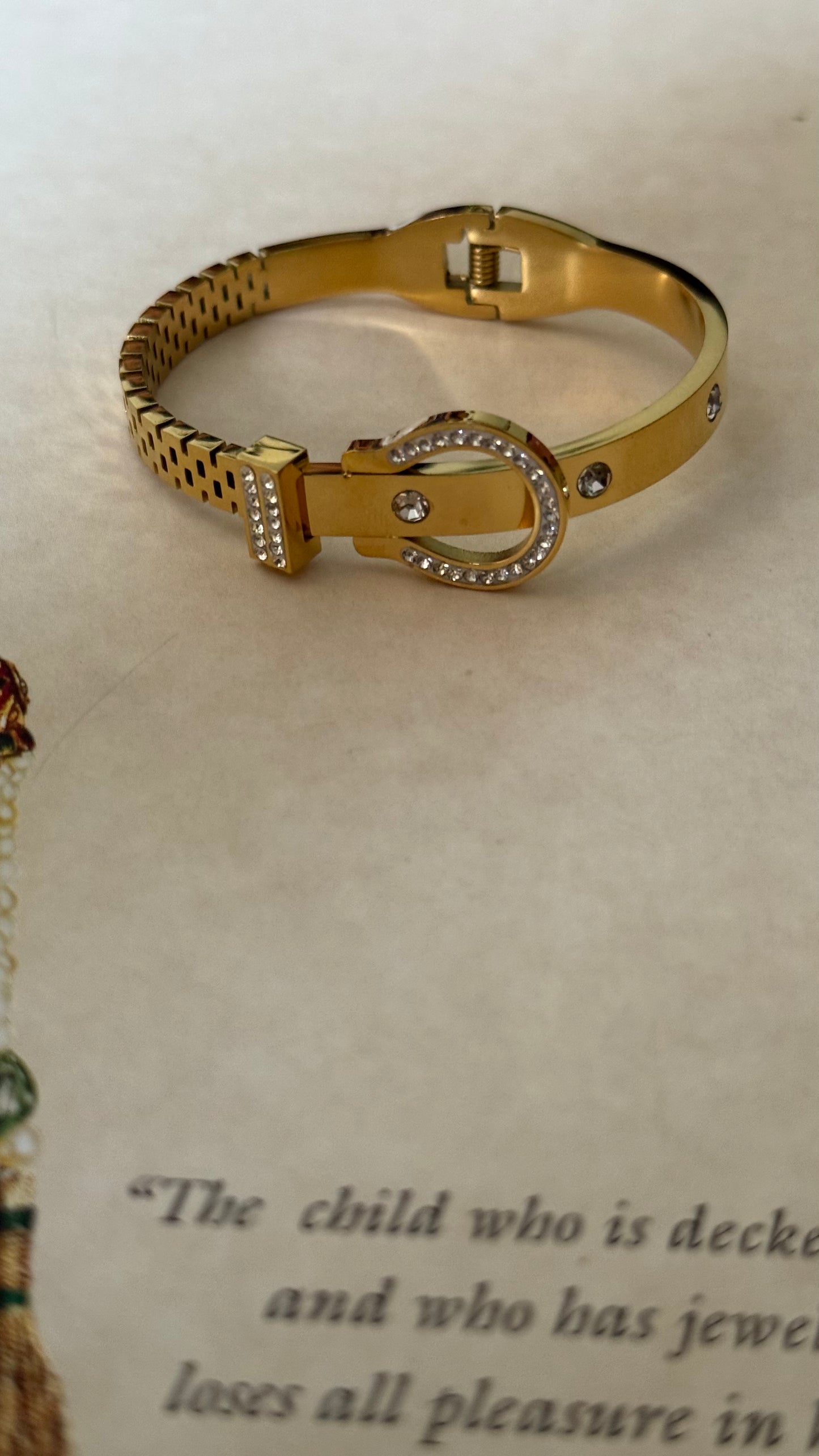 Radiant Loop Luxe bracelet