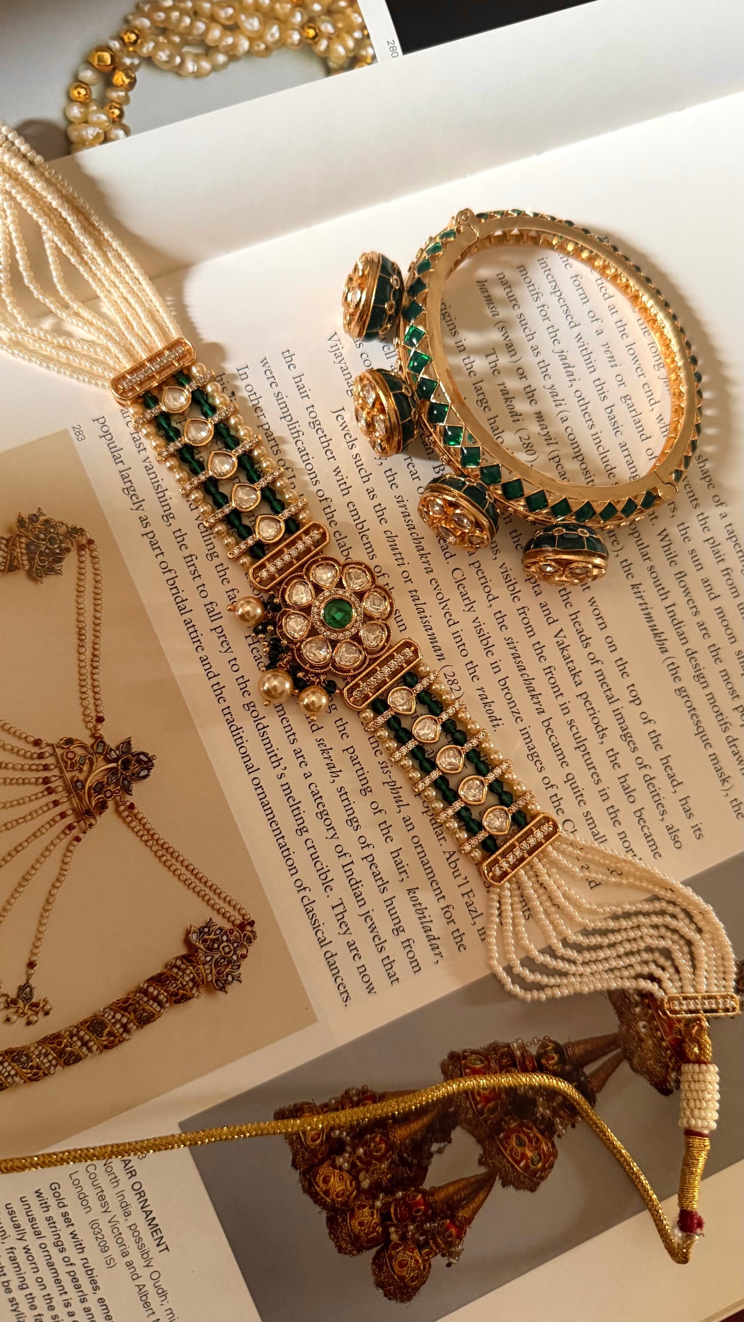 Emerald moissanite floral pearl thread choker