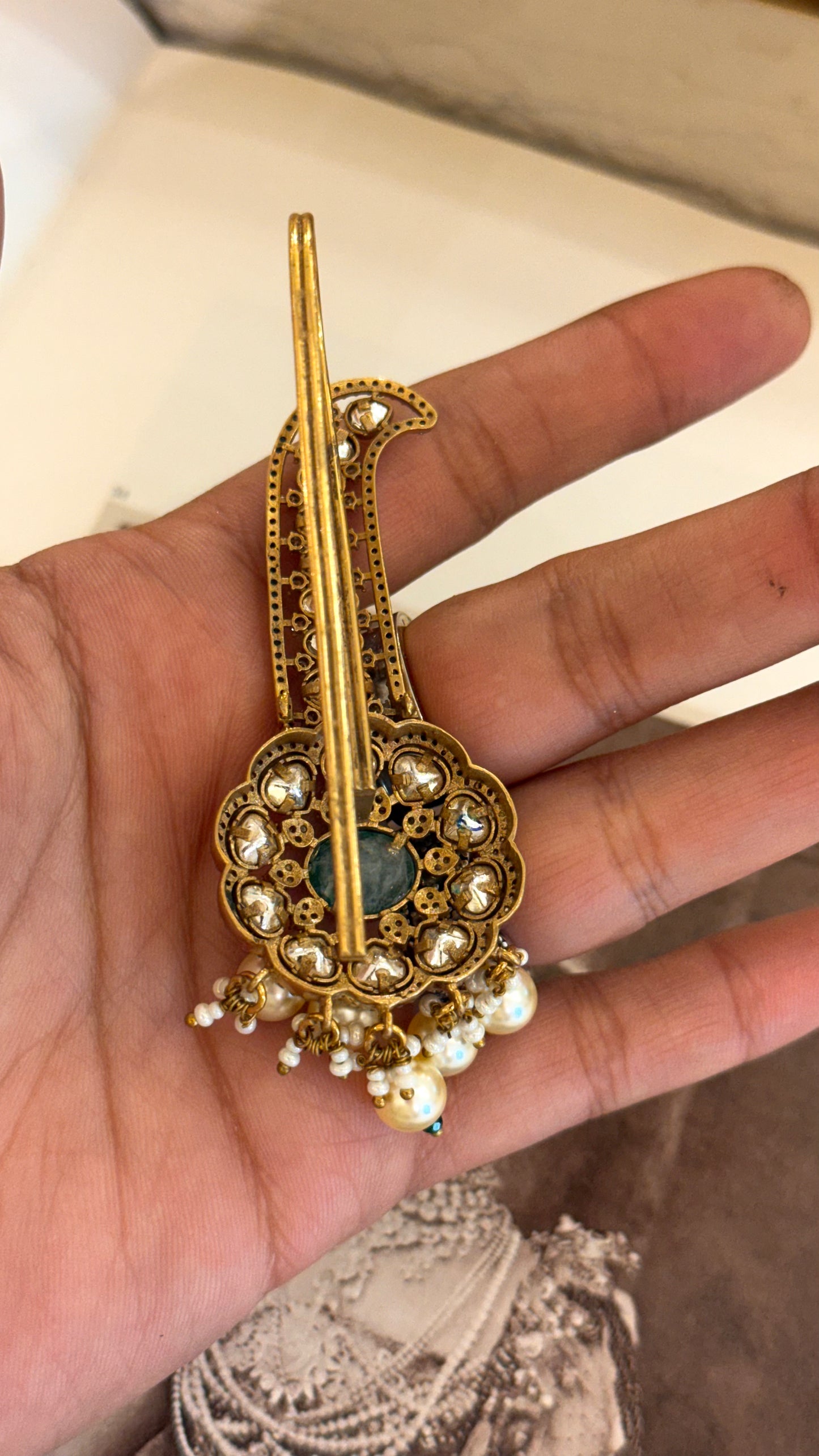 Emerld moissanite polki kalgi