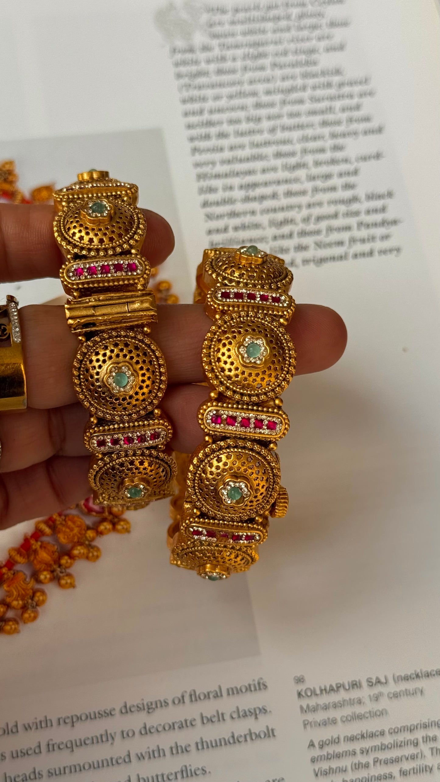 Gold rajwada mint & rani pink bangles