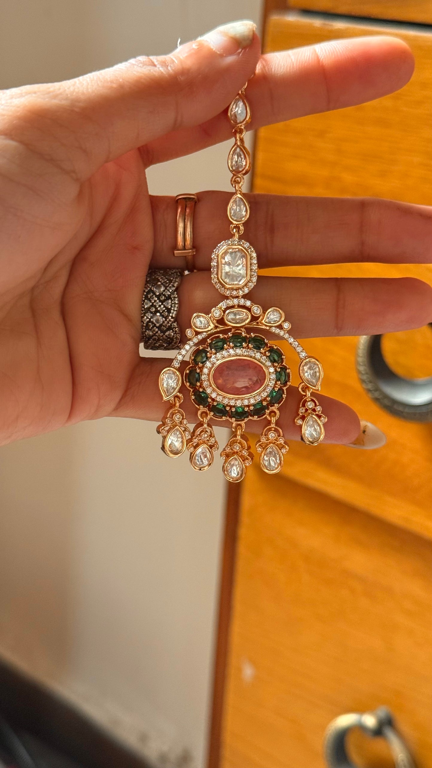 Rose quartz & emerald polki maangtika