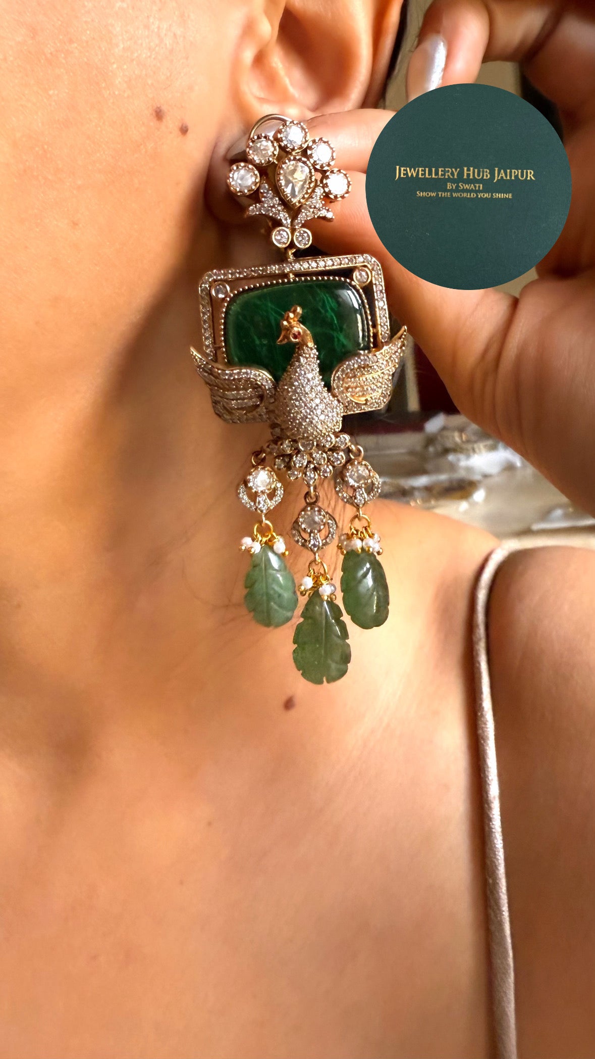 Emerald peacock with feather inlay moissanite collar necklace