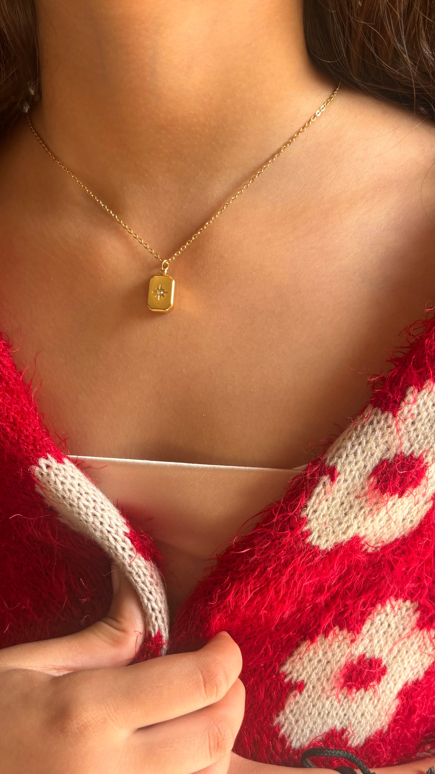 designer star gold necklace