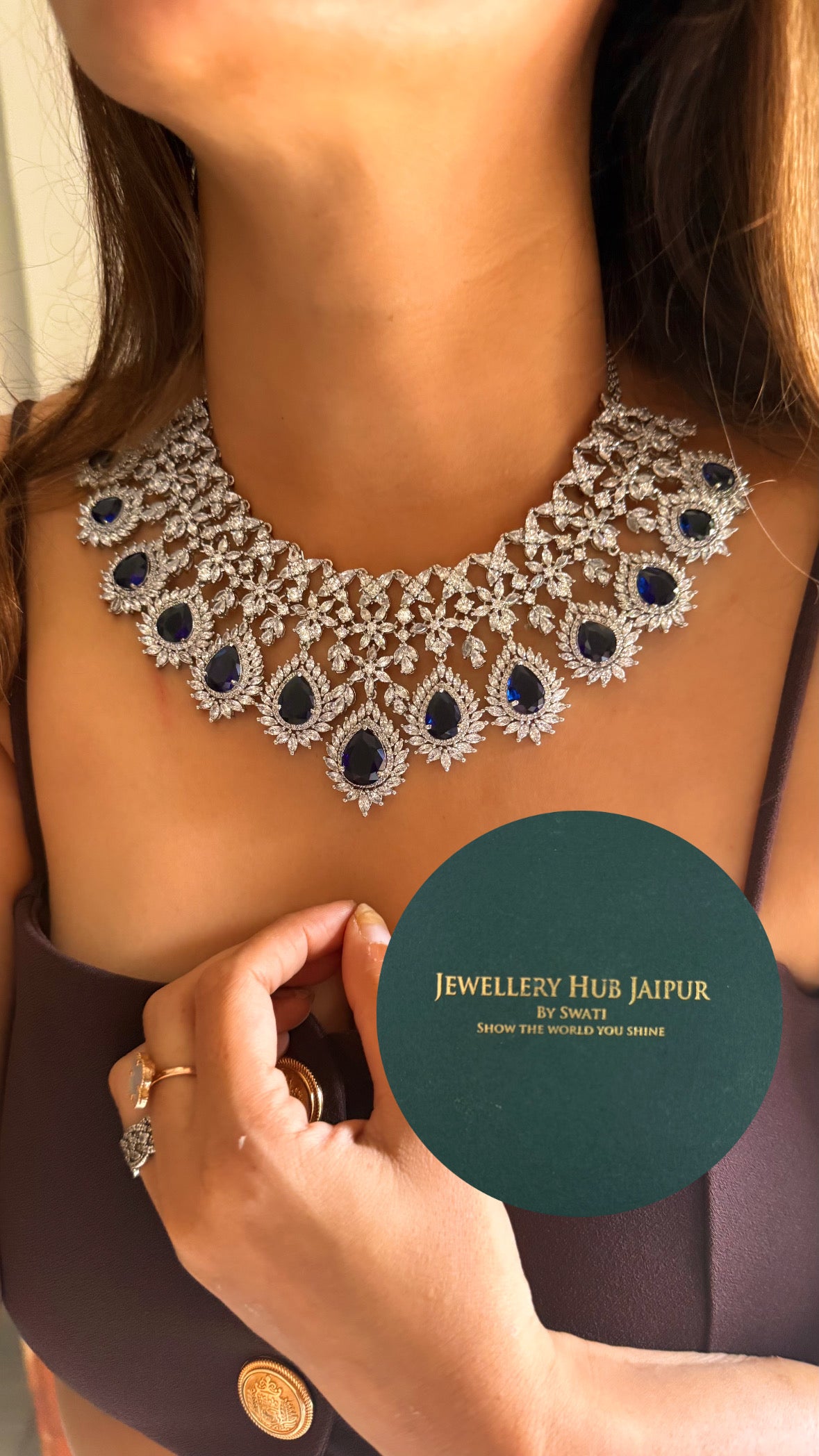 Liza Sapphire doublet diamond collar set