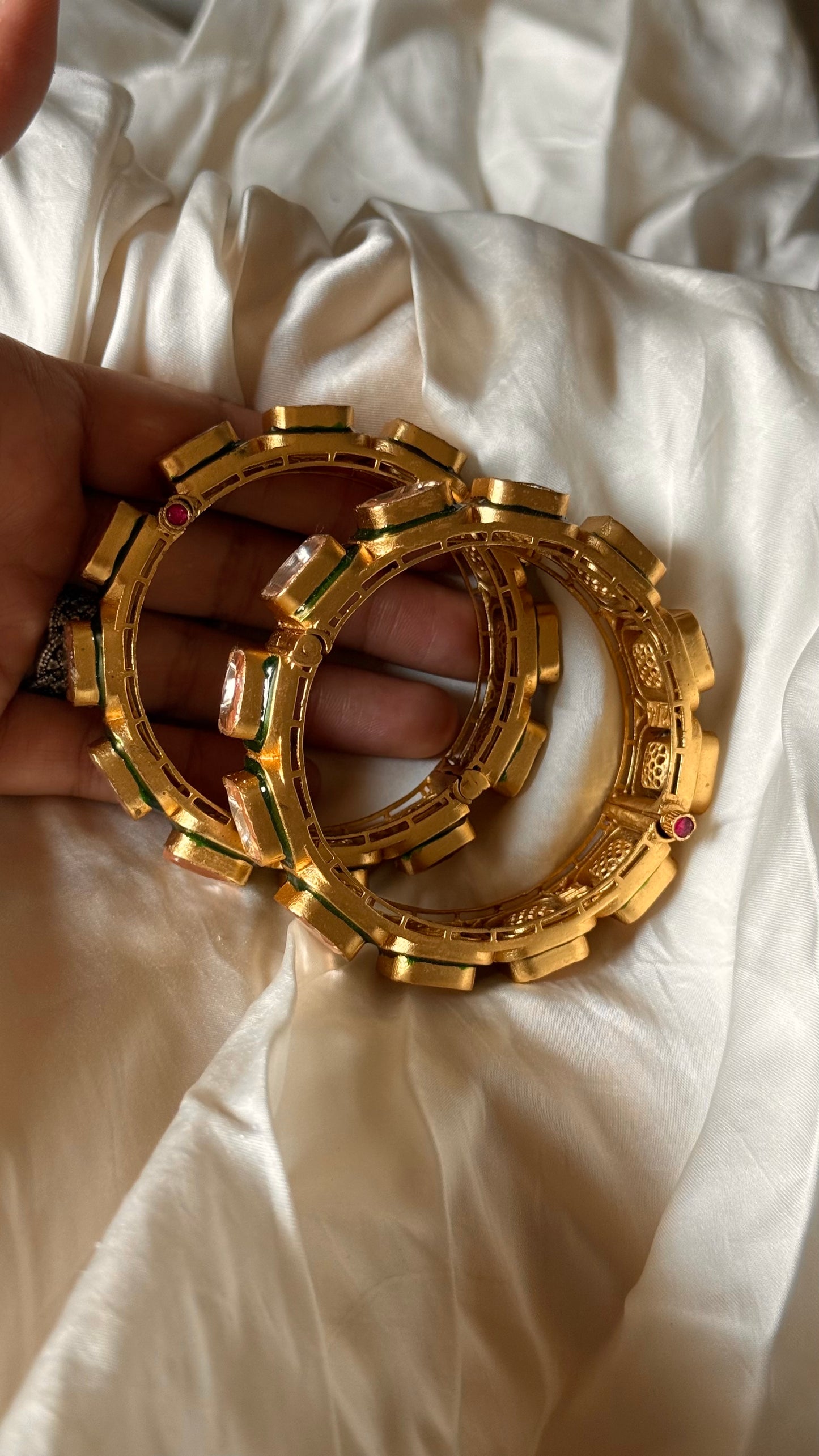 Emerald meenakari polki openable bangle