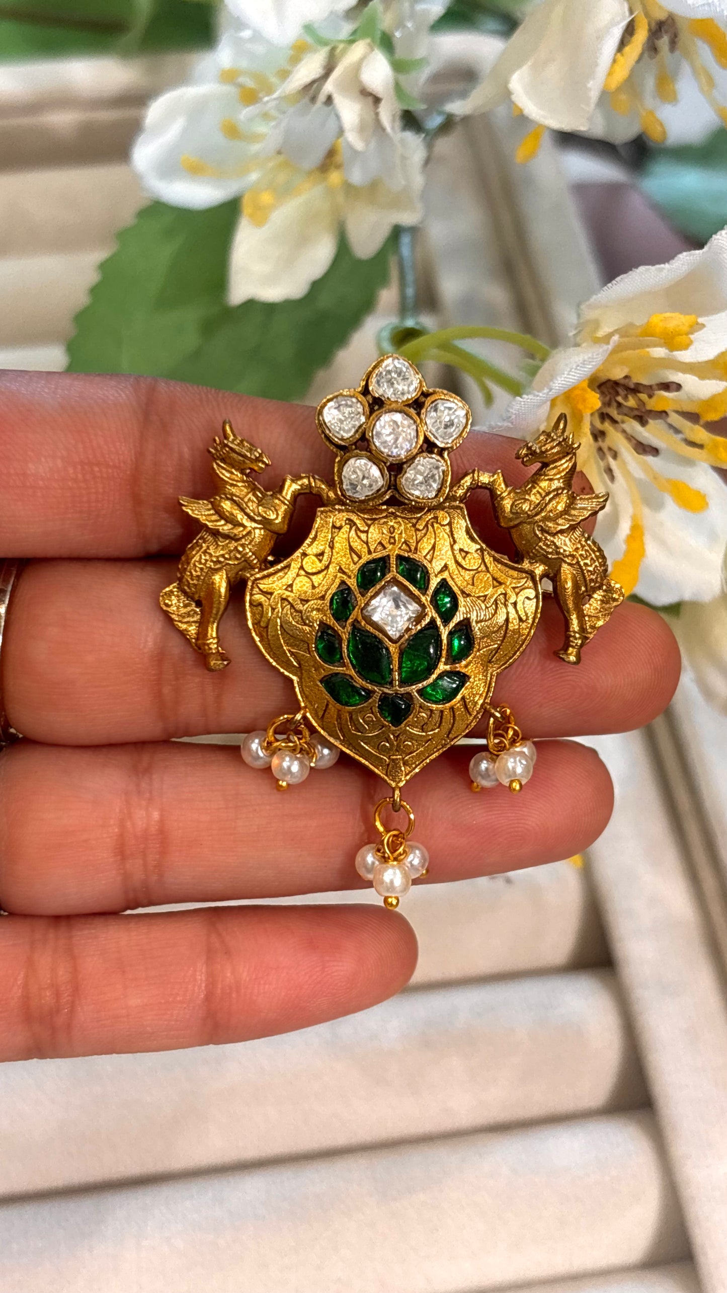 Emerald lotus kundan brooch