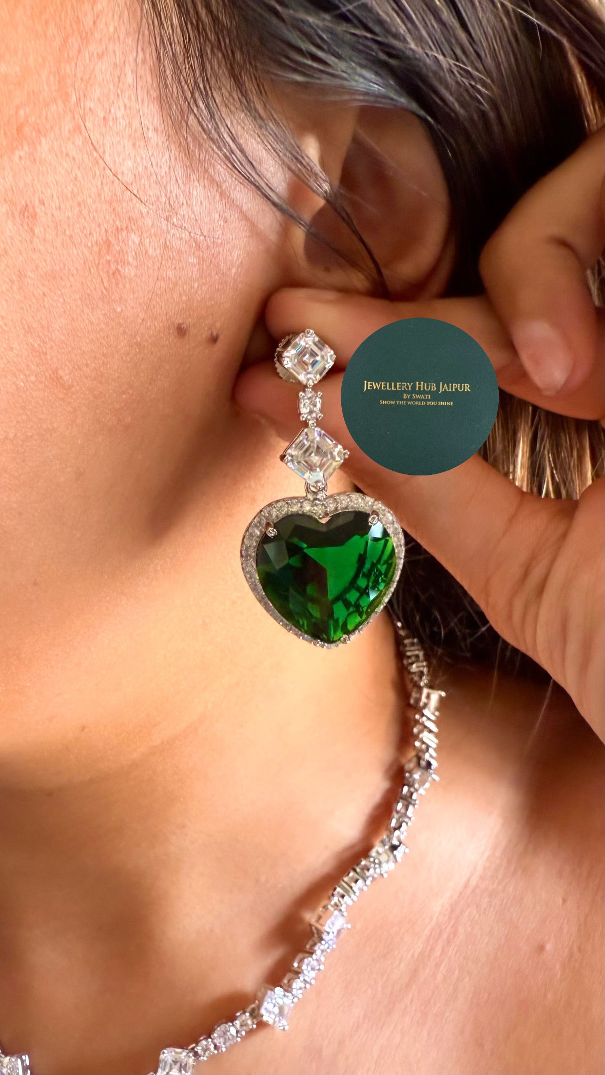 Viona emerald heart diamond necklace