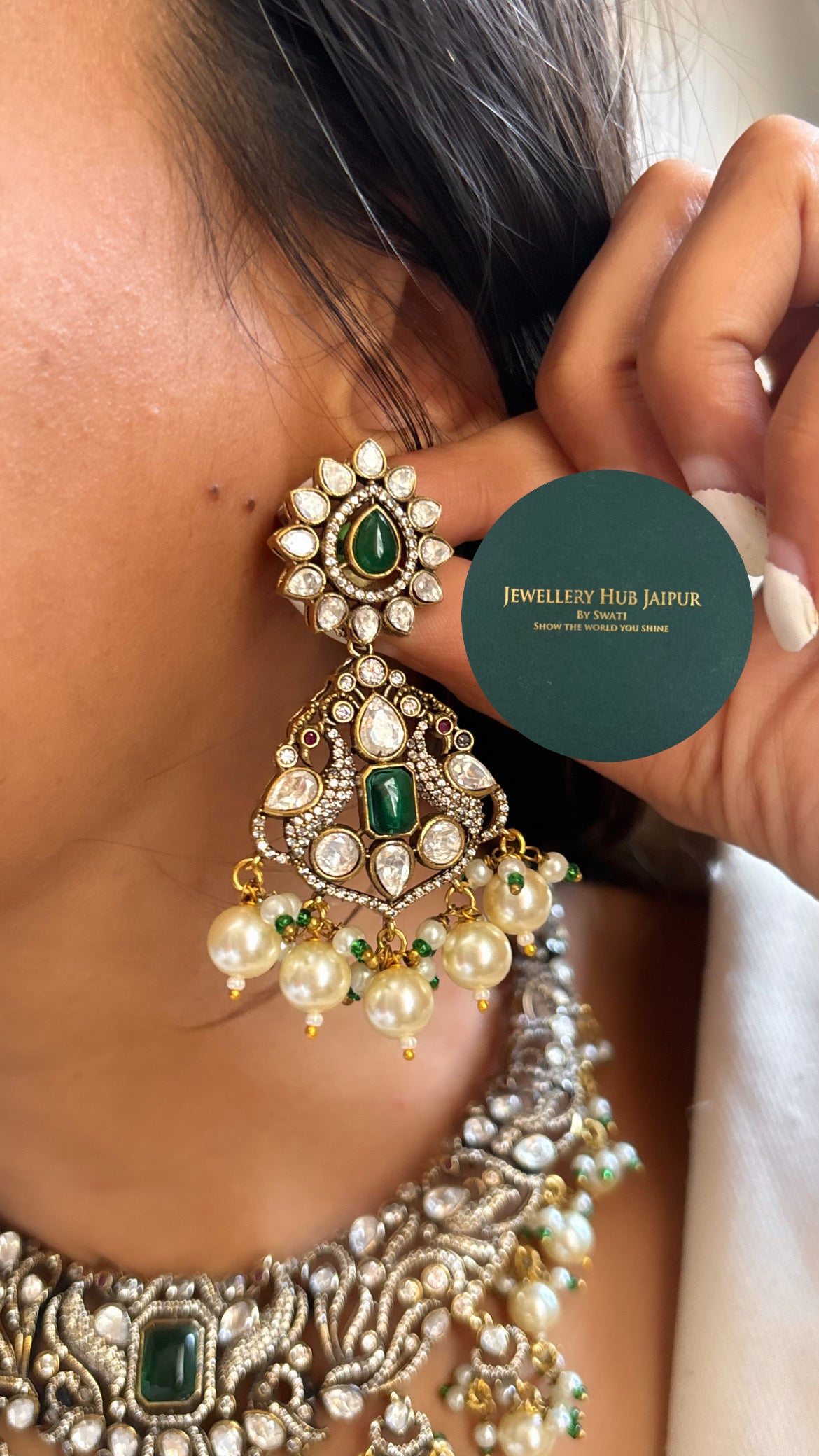 Oxidised emerald jewellery set