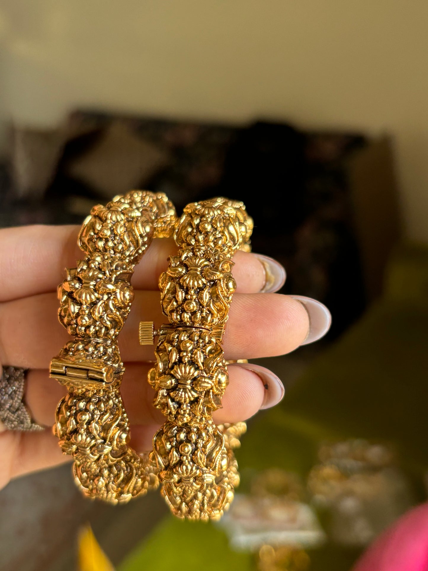 Rajwada antique bangles