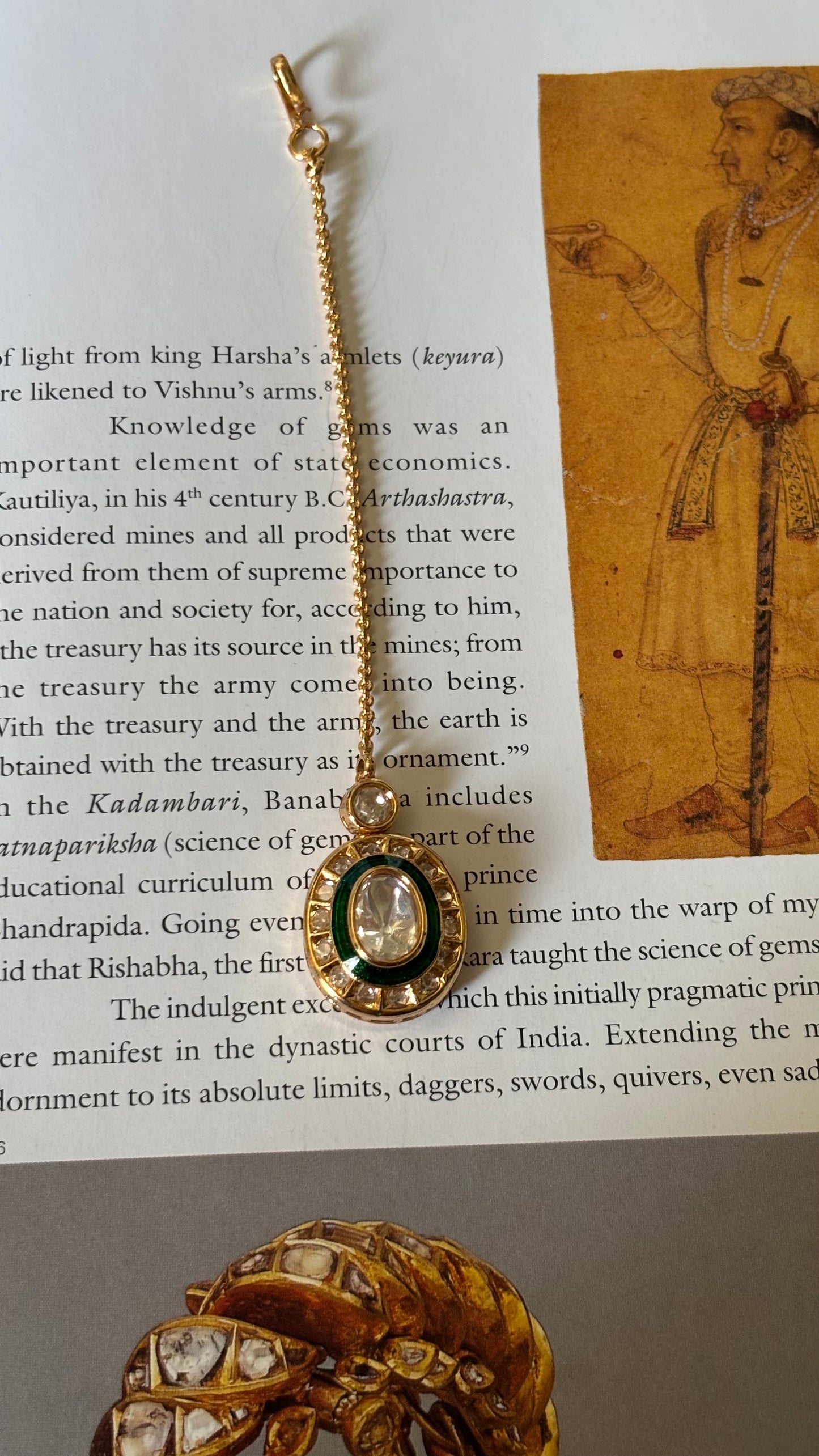 Emerald Meenakari maangtika