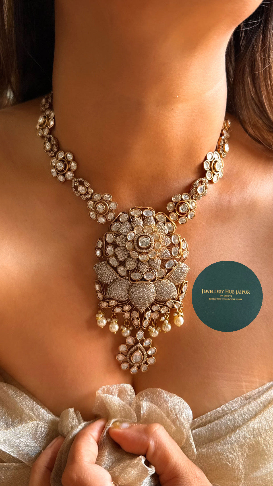 Moissanite poli designer collar necklace set