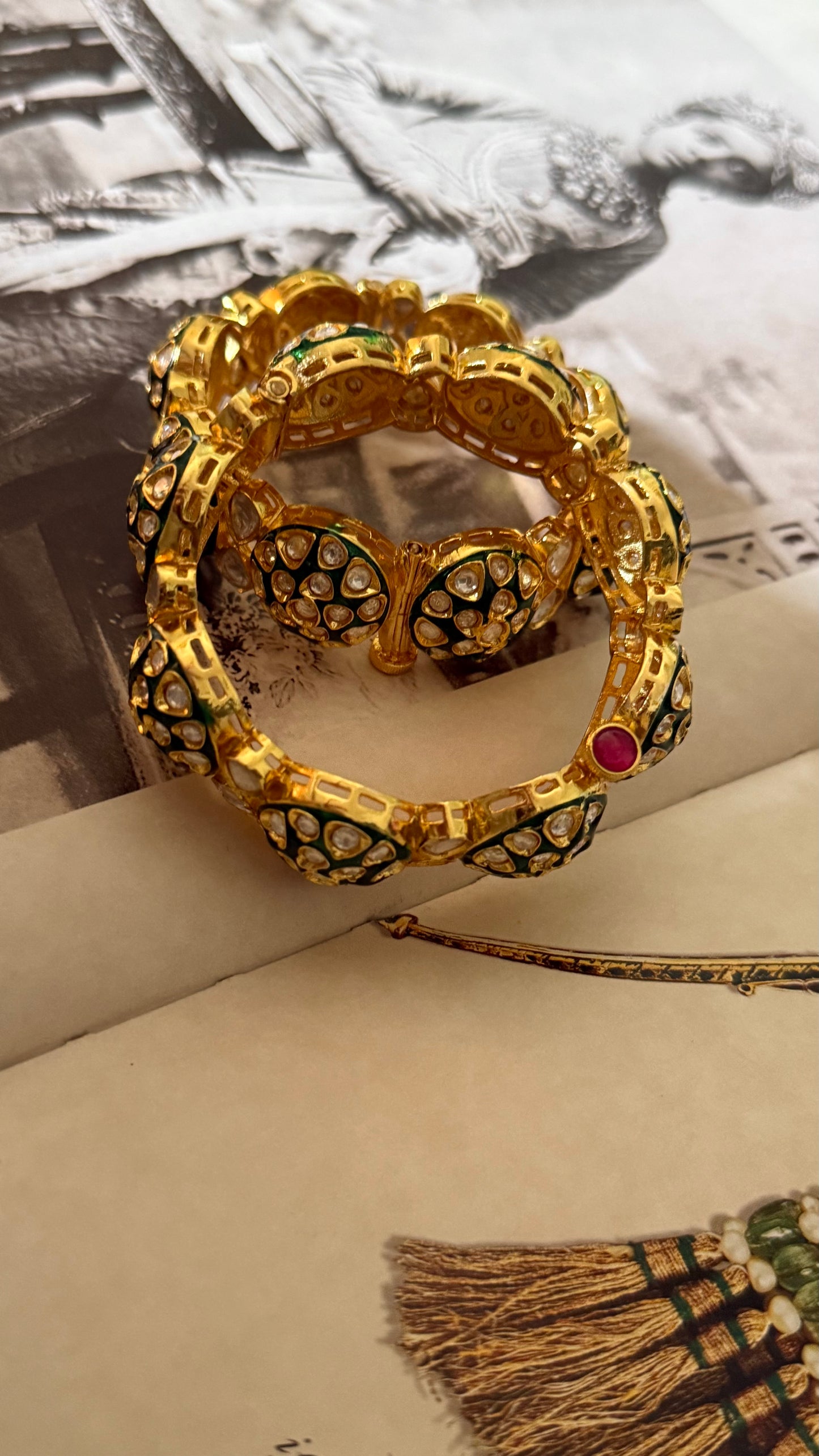 Emerald meenakari polki openable bangle