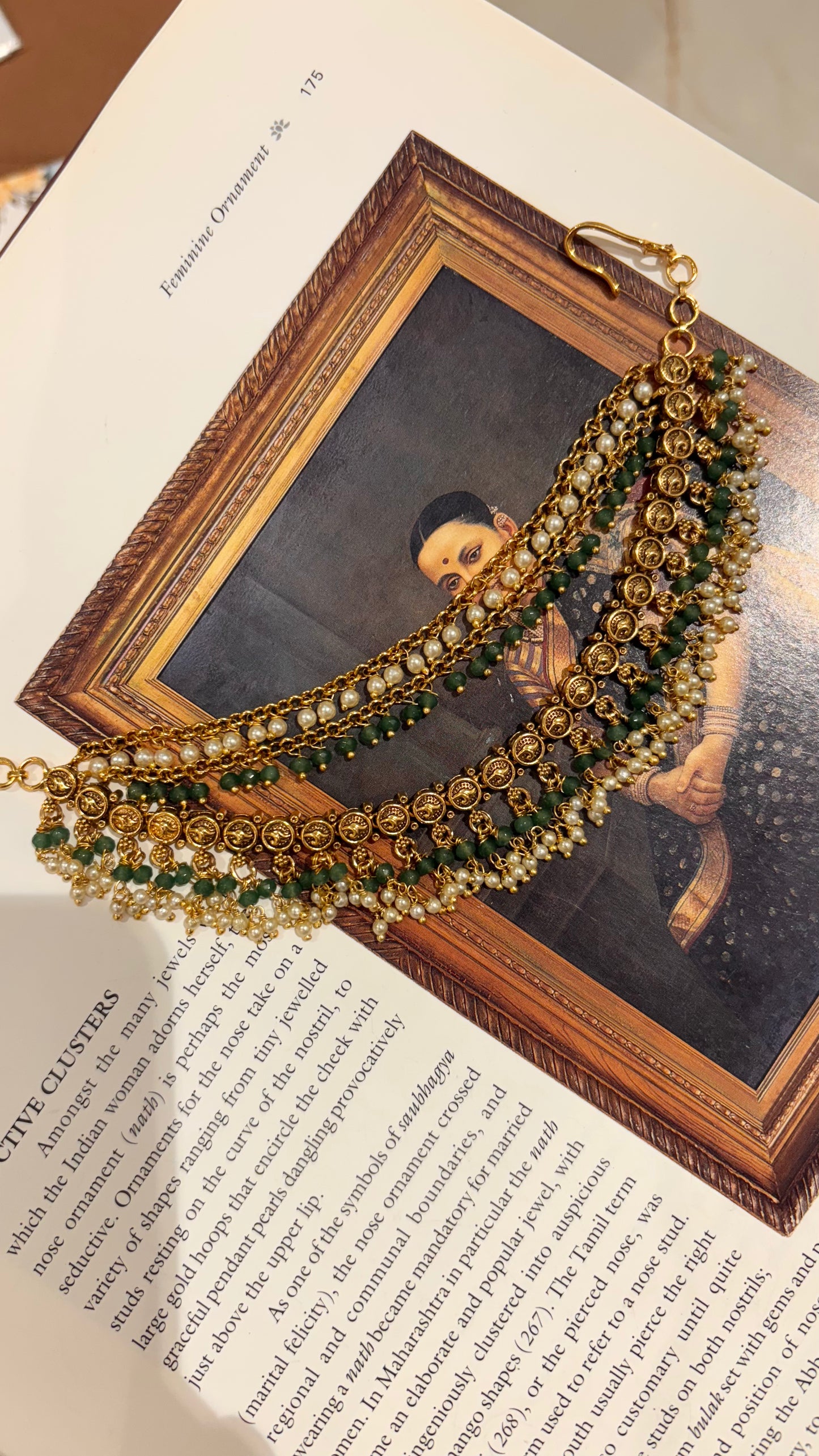 Emerald & Pearl deatinling Nakshi Earchain
