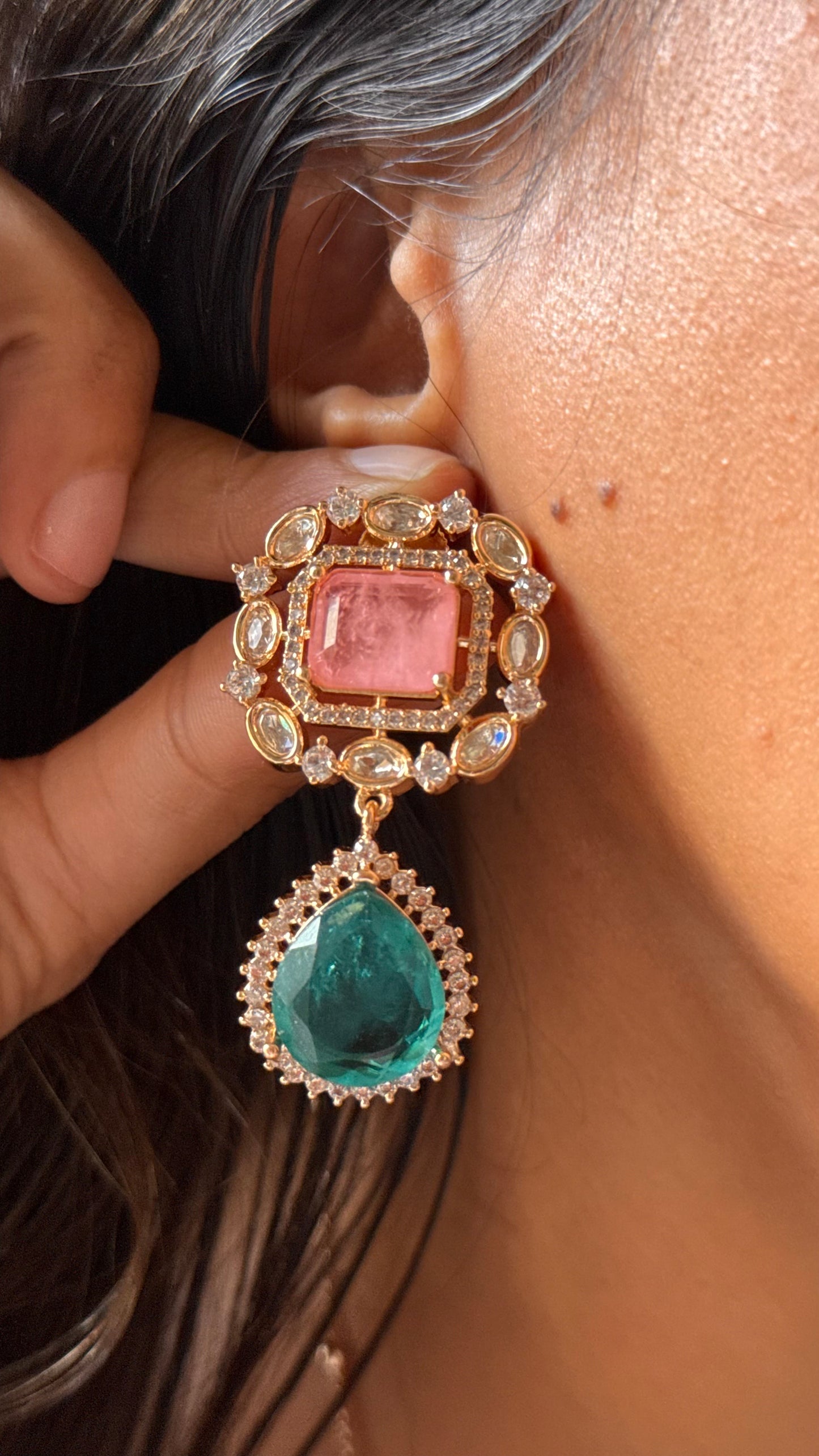 Rose quartz & turquoise minimalist pendant set