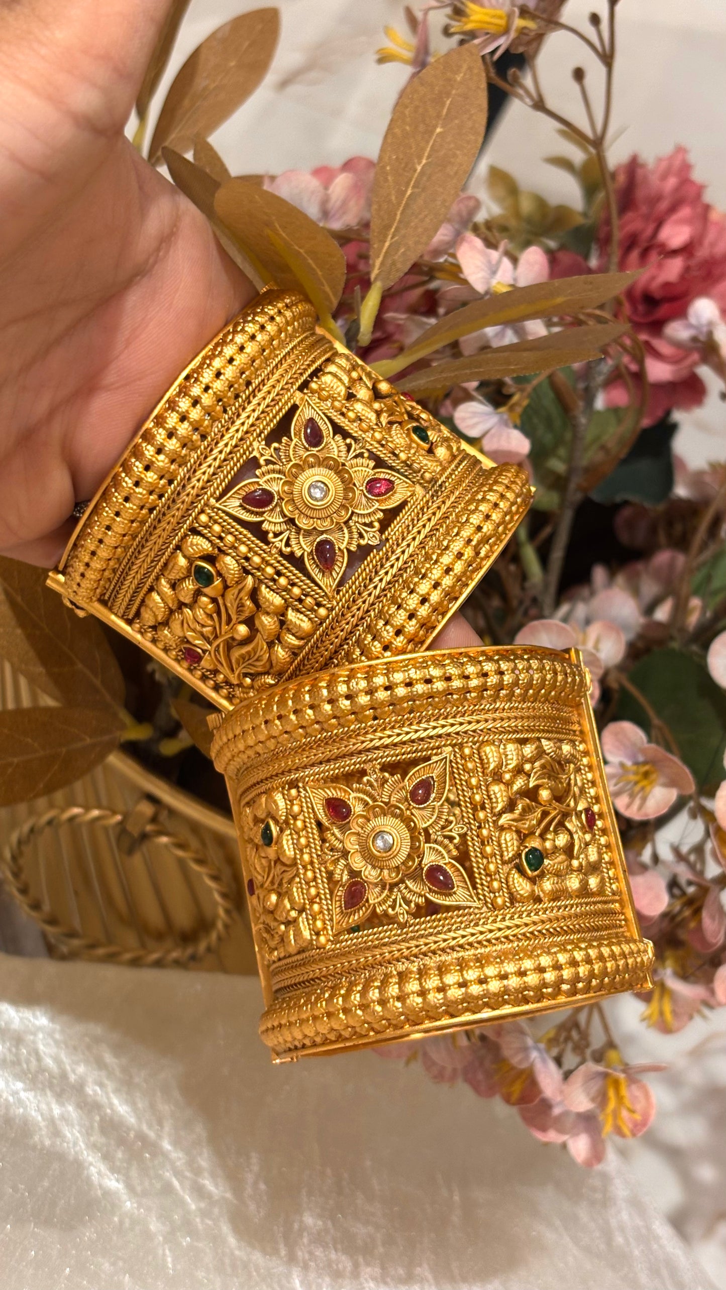 Gold & ruby nakshee wide bangles