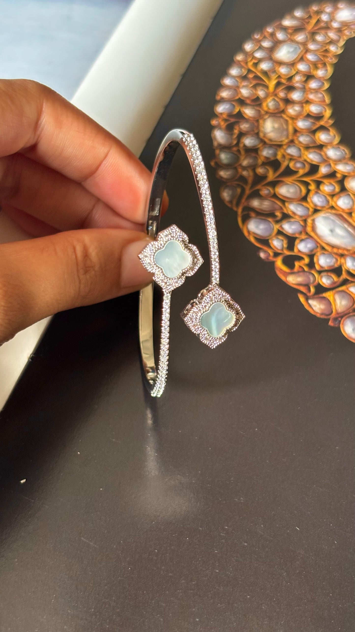 Mother-of-Pearl Open Vancleef silver Bracelet