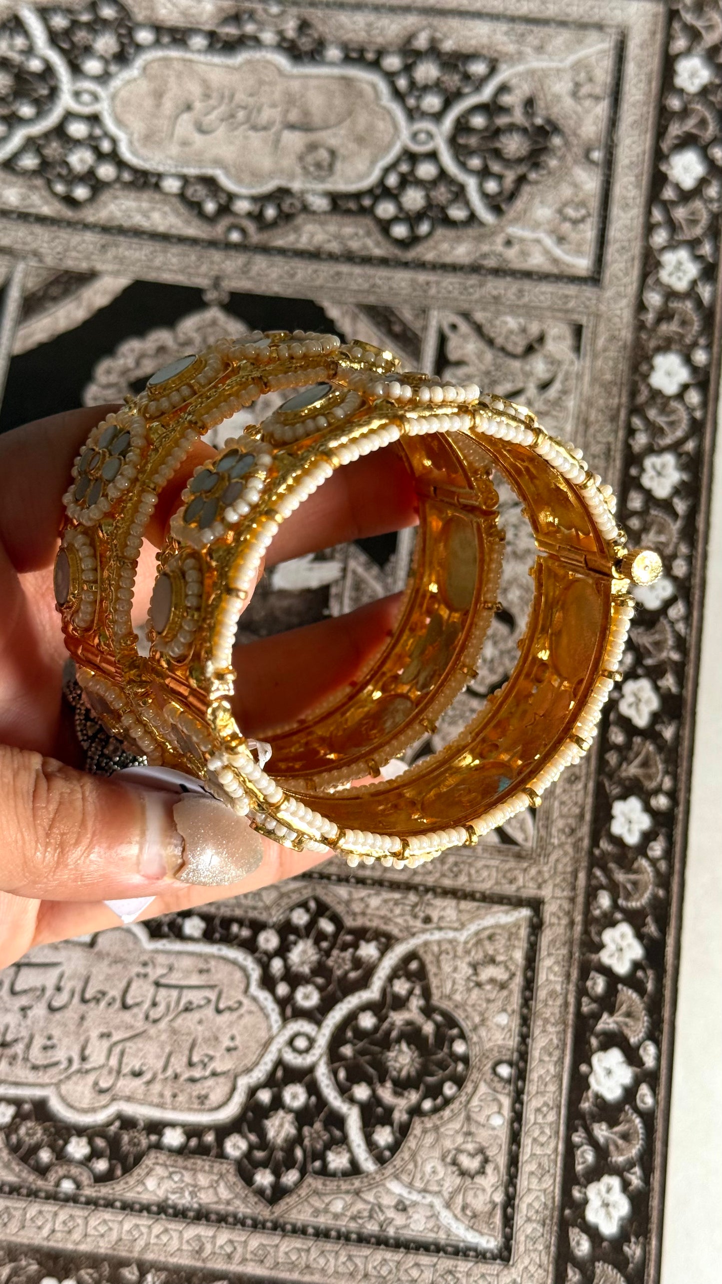 Paachi Mother of pearl floral mogra detailing openable bangle