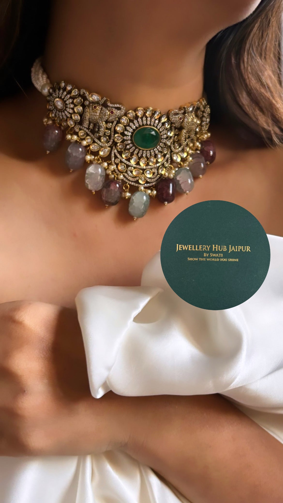 Emerald Gajanand choker