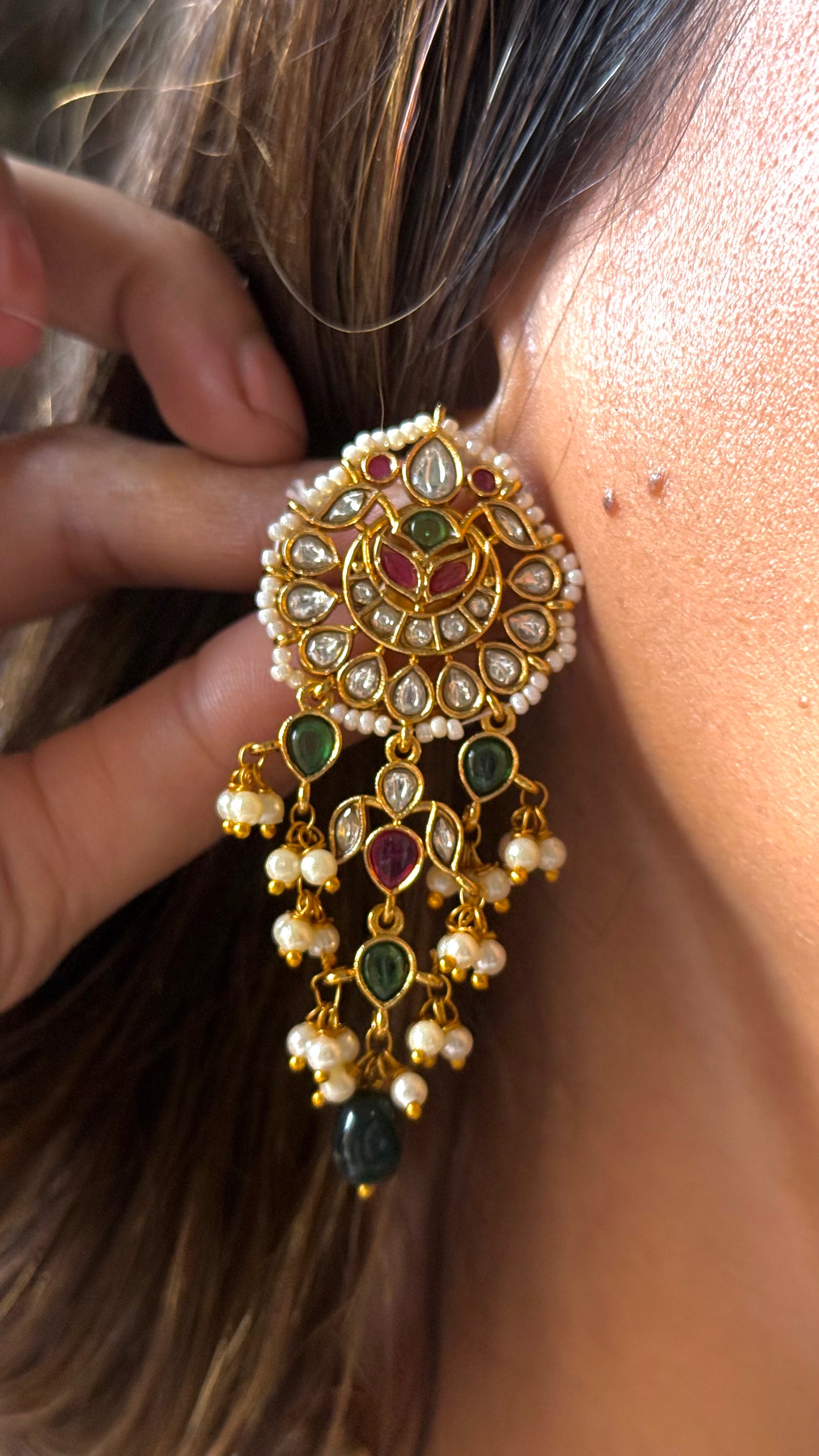 Emerald Detailing polki minimalist heritage necklace