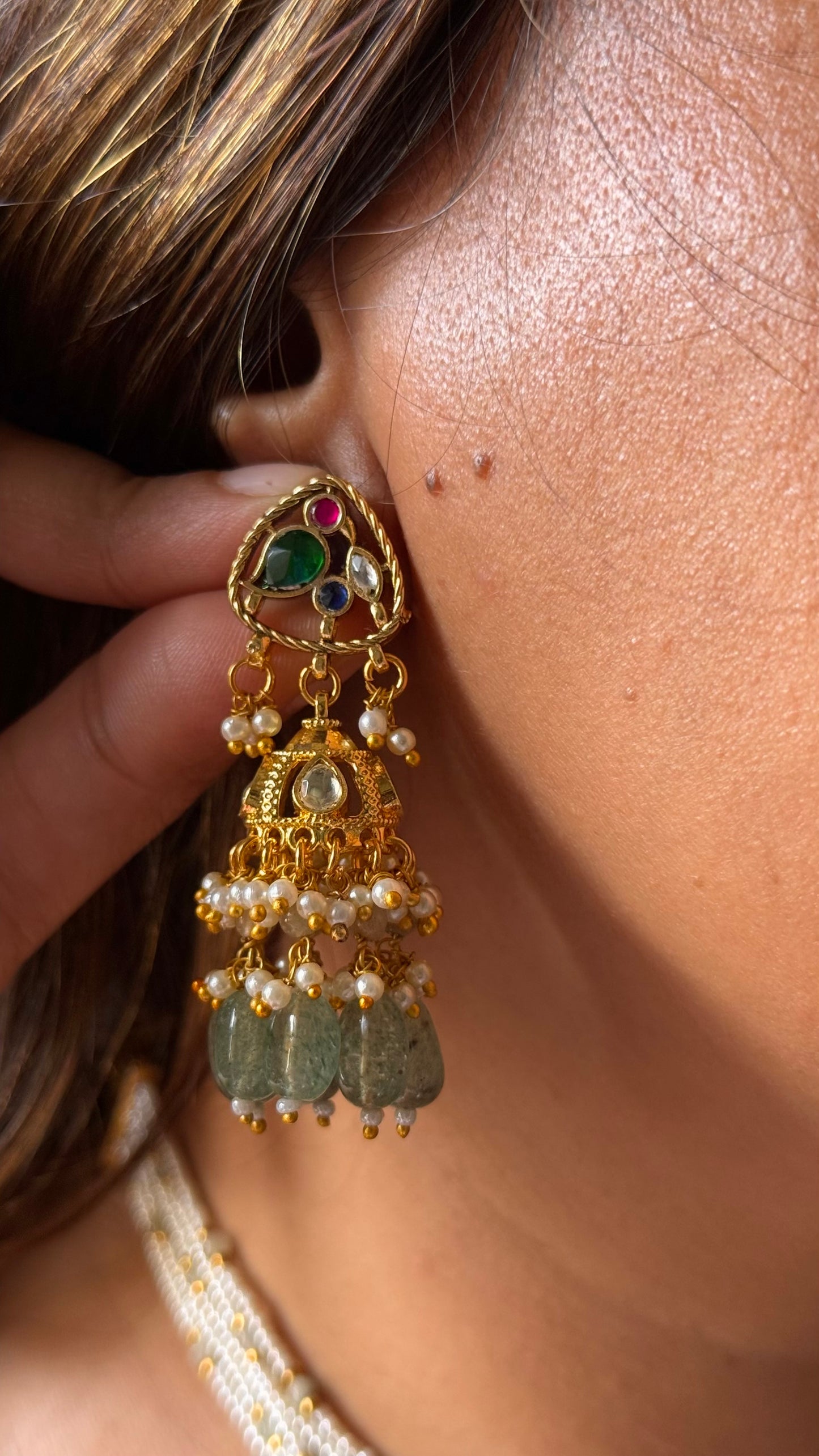 Paachi kundan choker with mint strawberry detailing