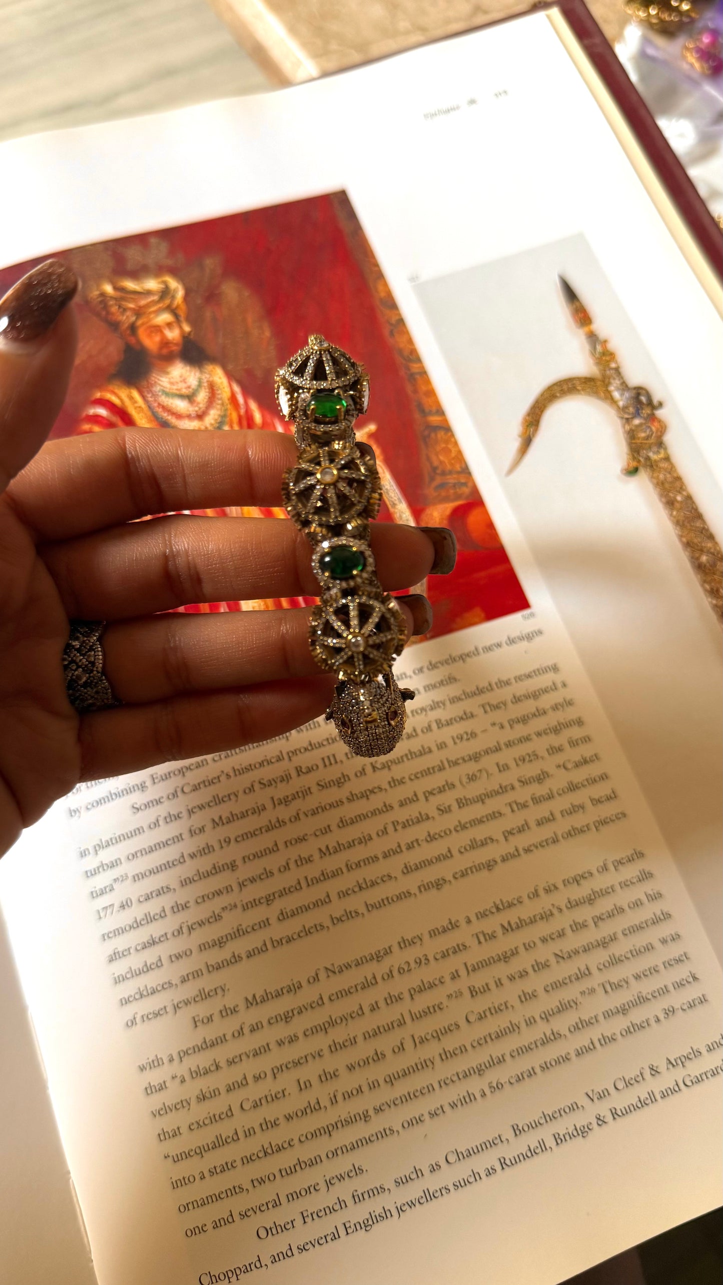 Emerald doublet gajj openable bracelet