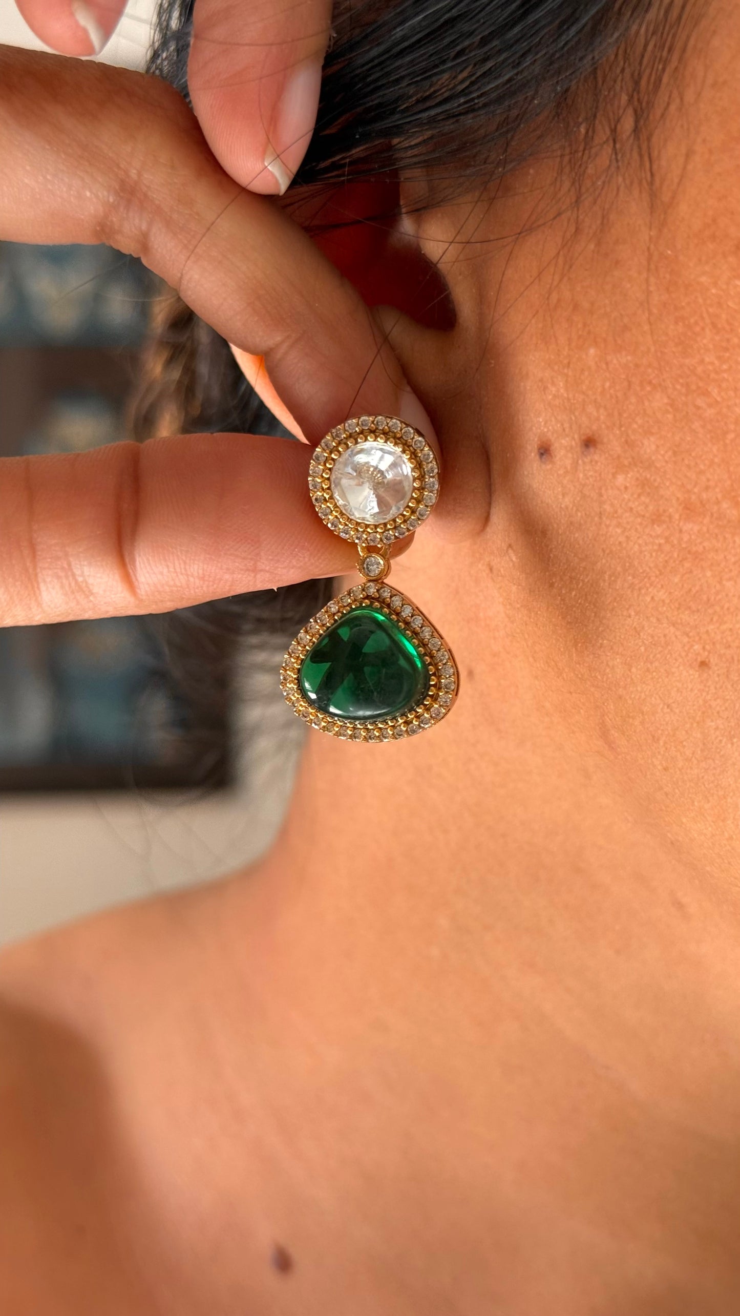 Emerald pendant polki string necklace