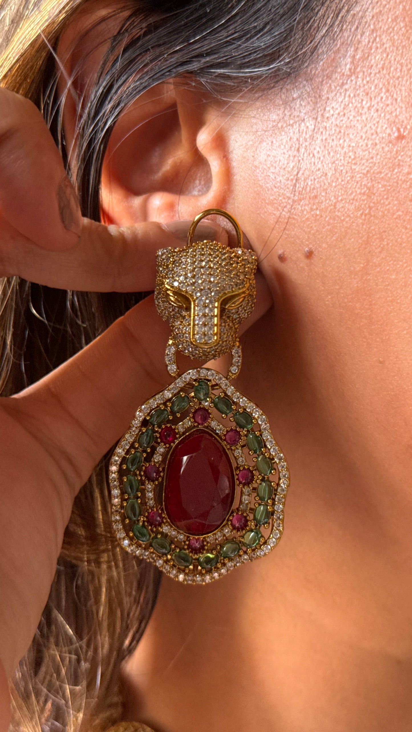 Ruby doublet with emerald cocktail leopard collar necklace