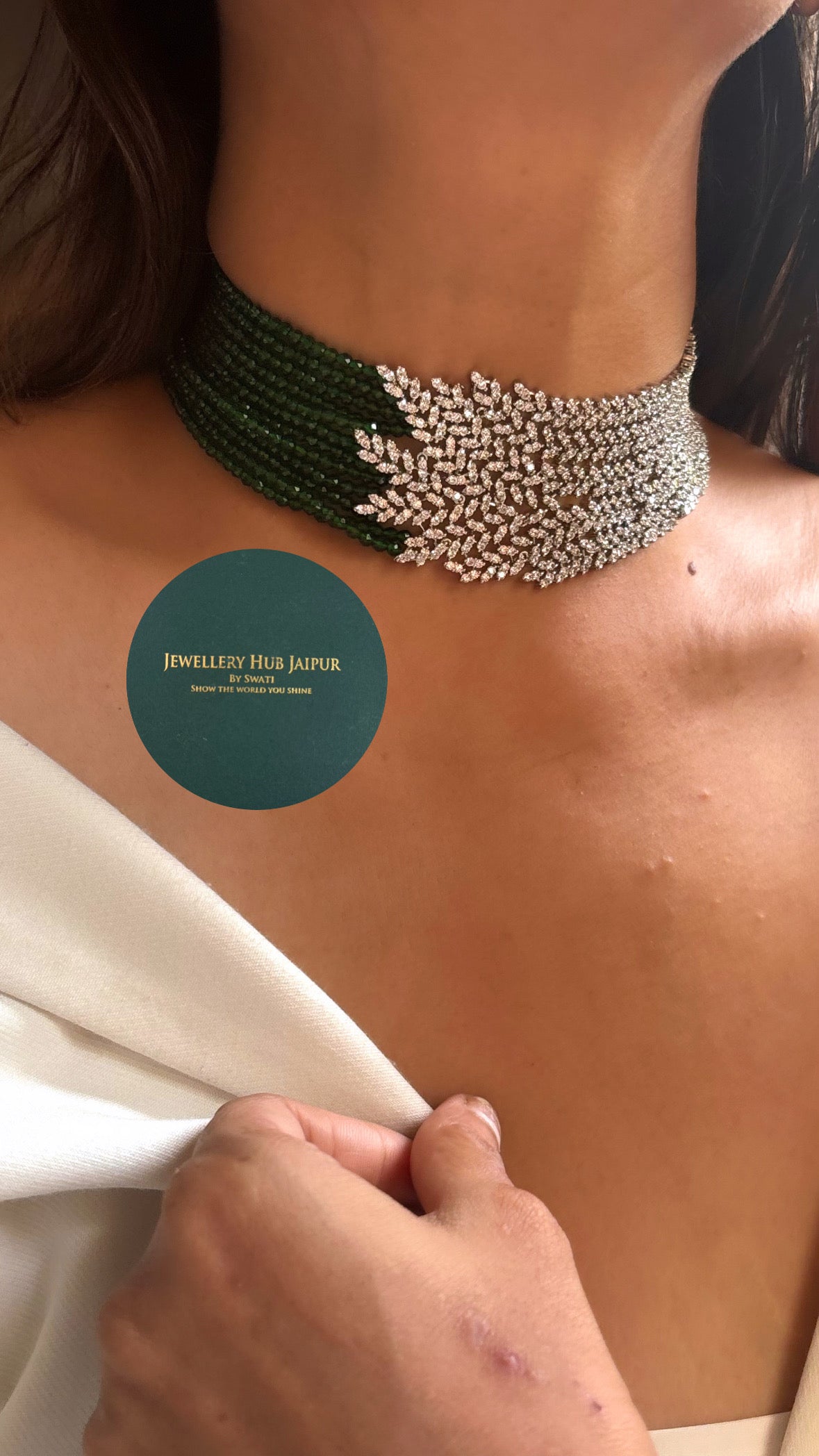 Emerald designer diamond choker