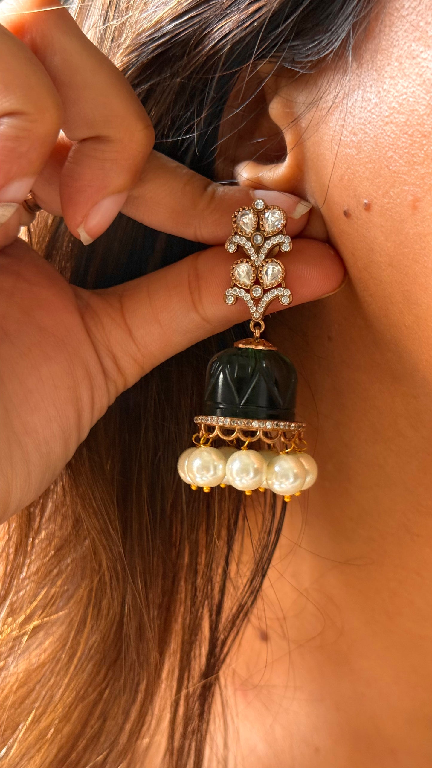 Emerald carving moissanite jhumki