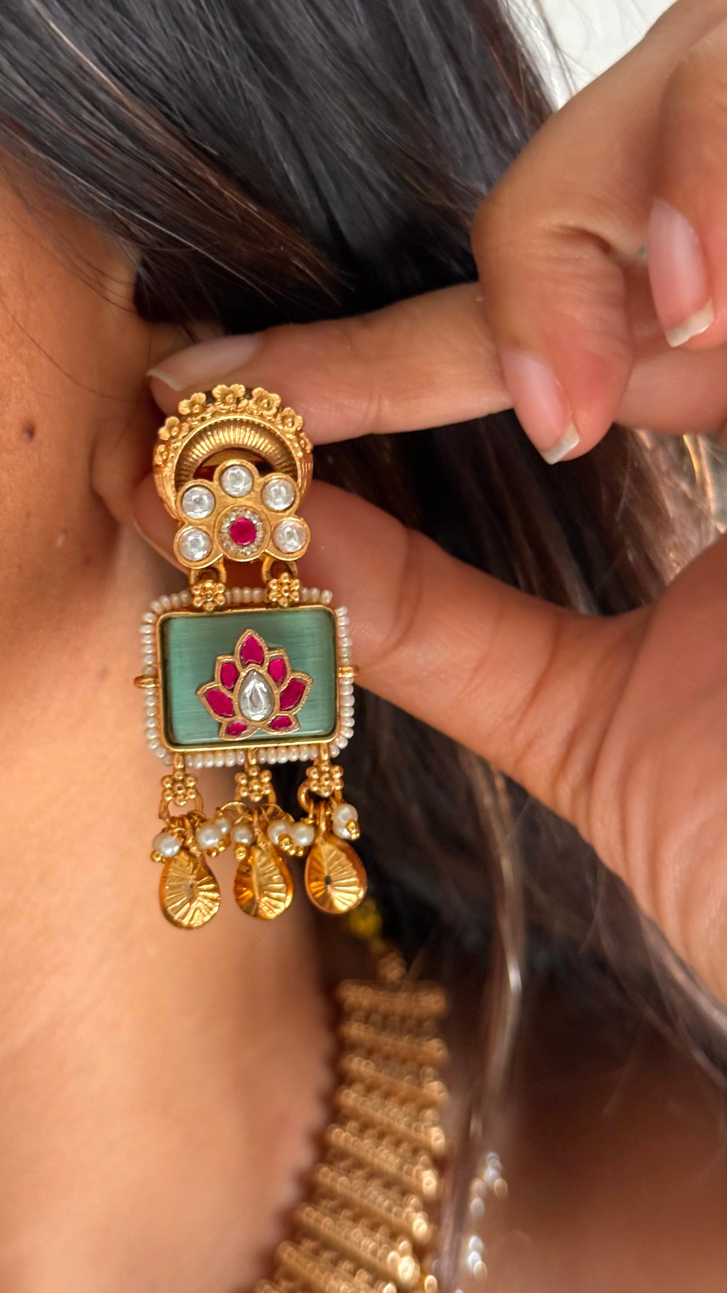 Rani tear drop mint inlay necklace