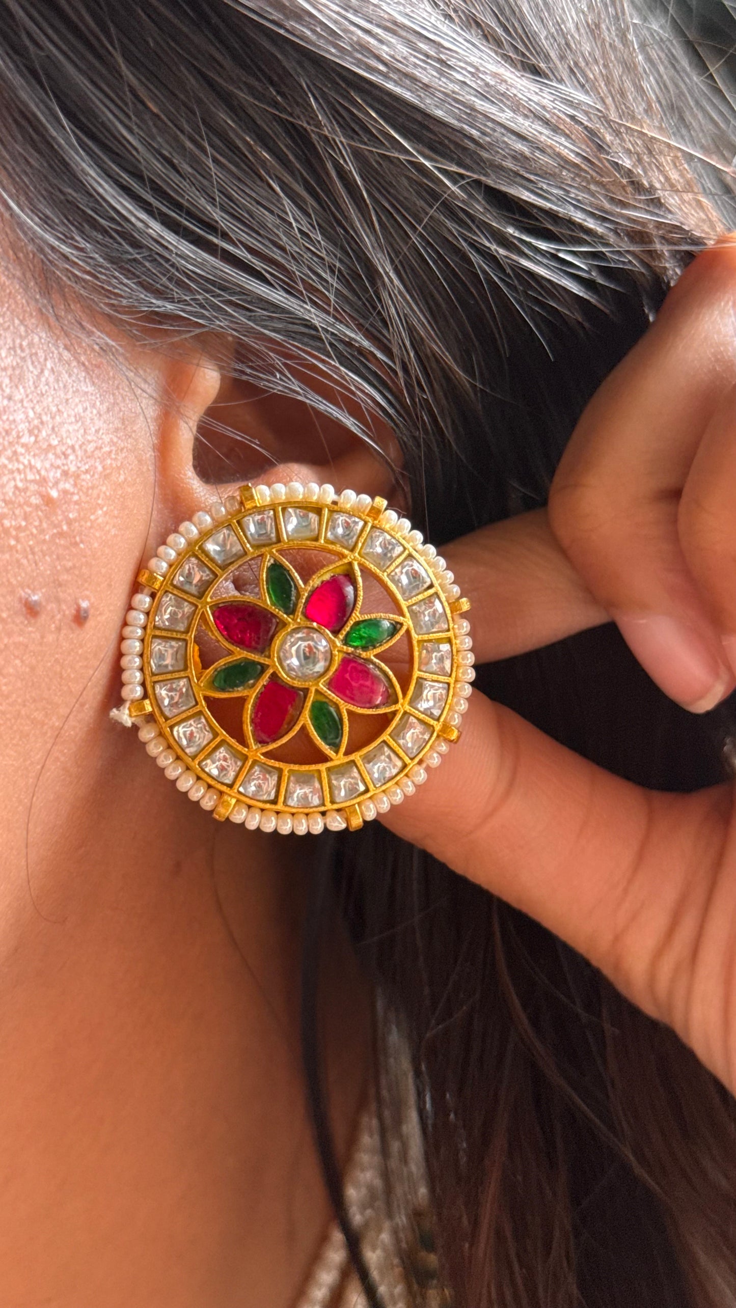Designer pearl pachi Kundan with mother of pearl necklace