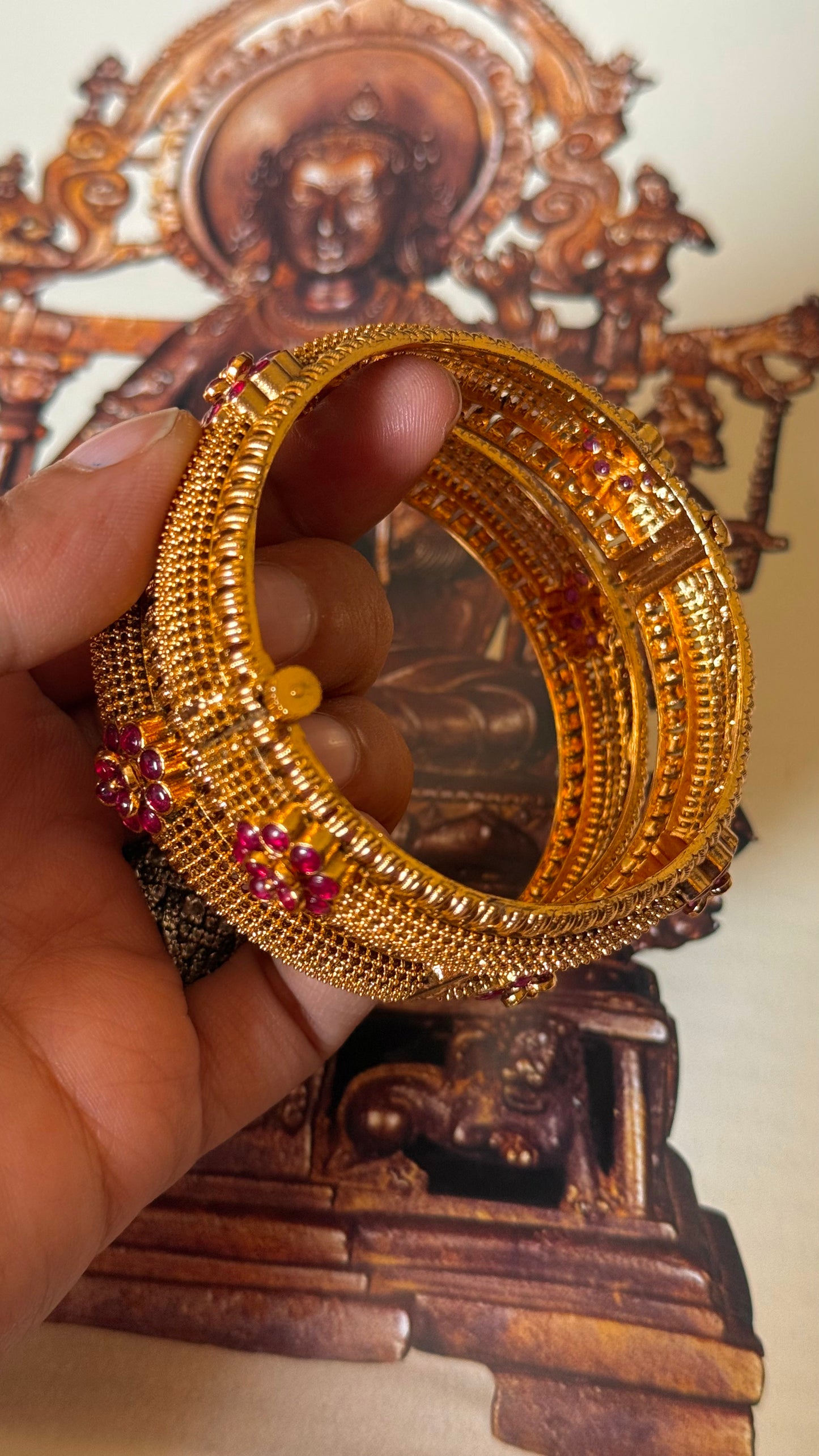 Rani pink floral gold rajwadi bangles