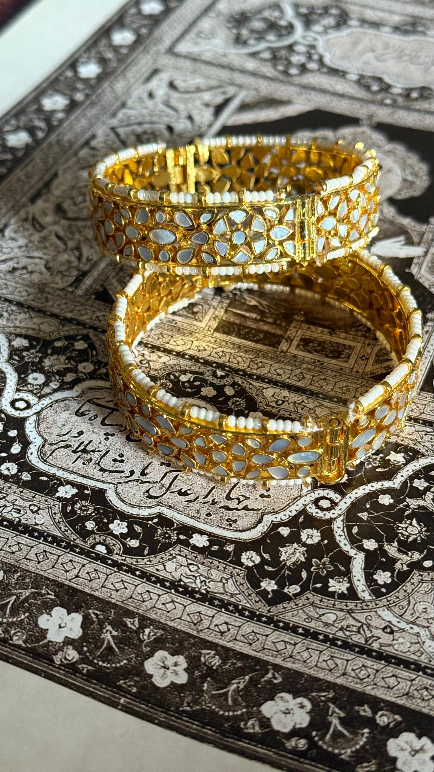 Paachi mother of pearls floral openable bangle