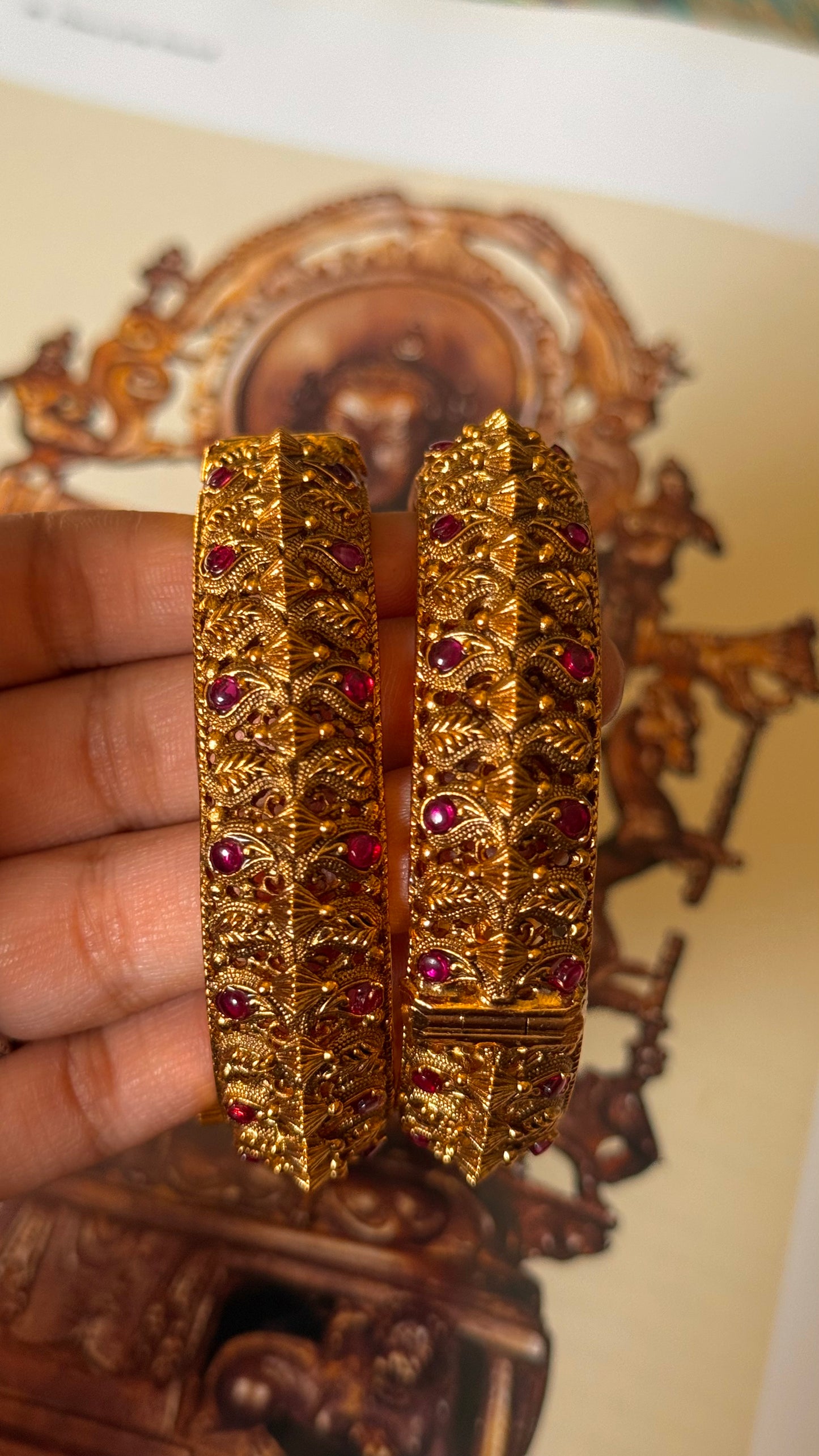 Ruby rajwadi nackashee bangles