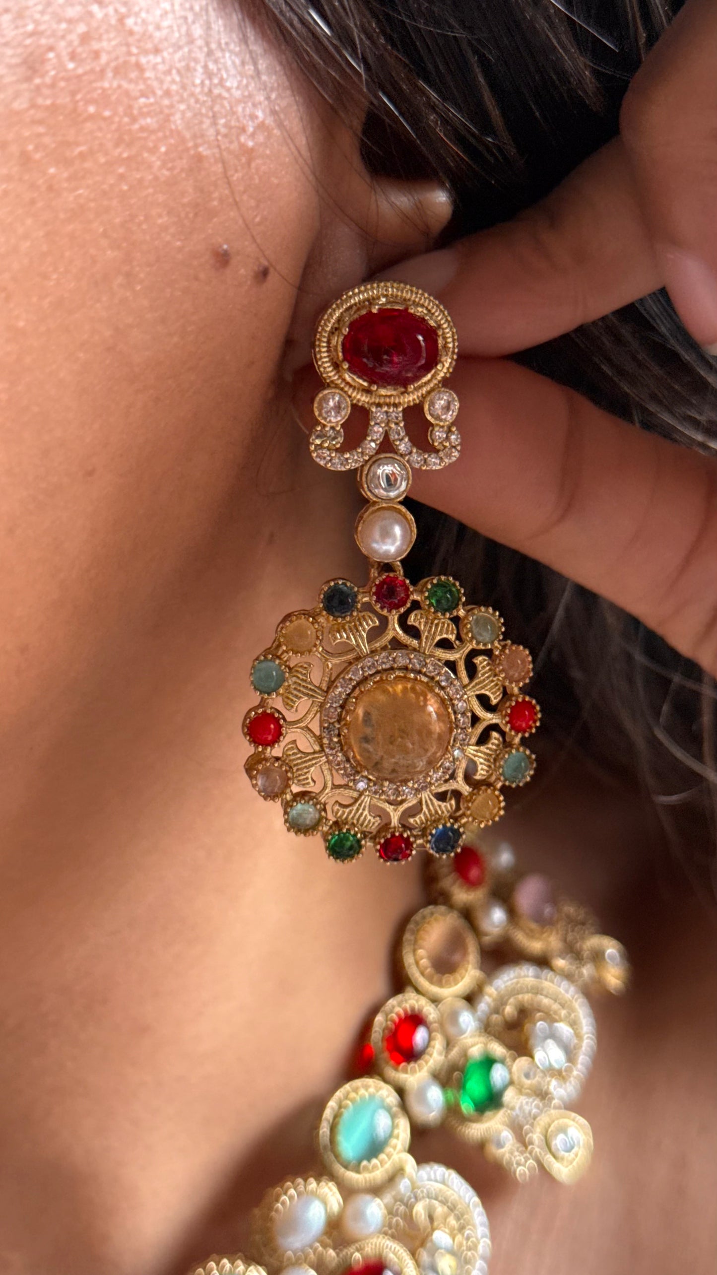 Sabhyasachi inspired navratna peach necklace