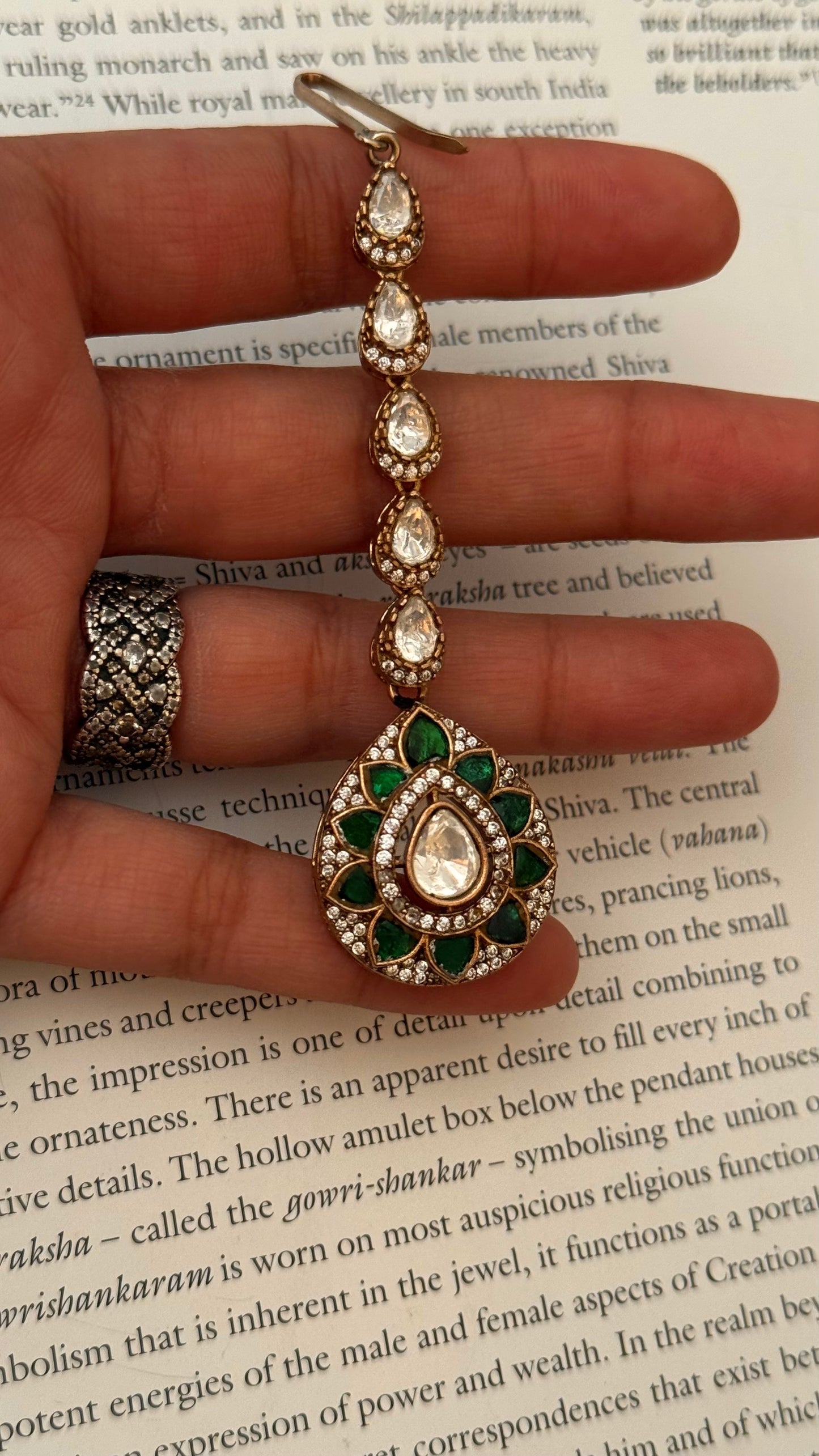 emerald moissanite Maangtikka