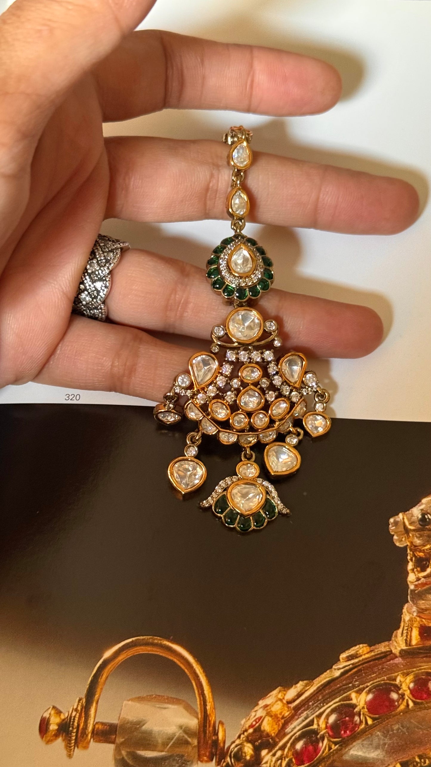 Emerald moissanite polki maangtika