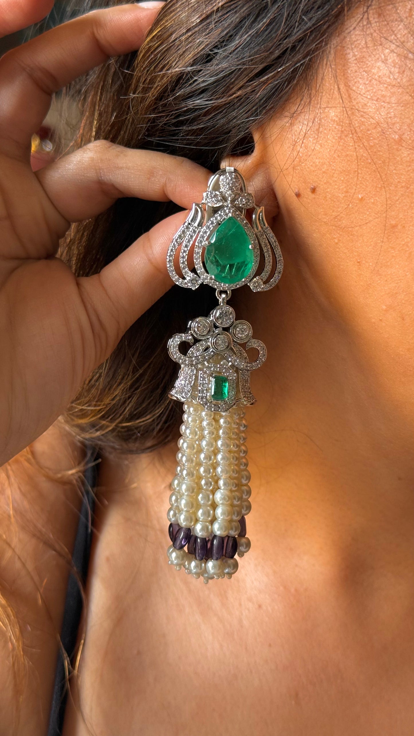 Emerald diamnond vintage danglers
