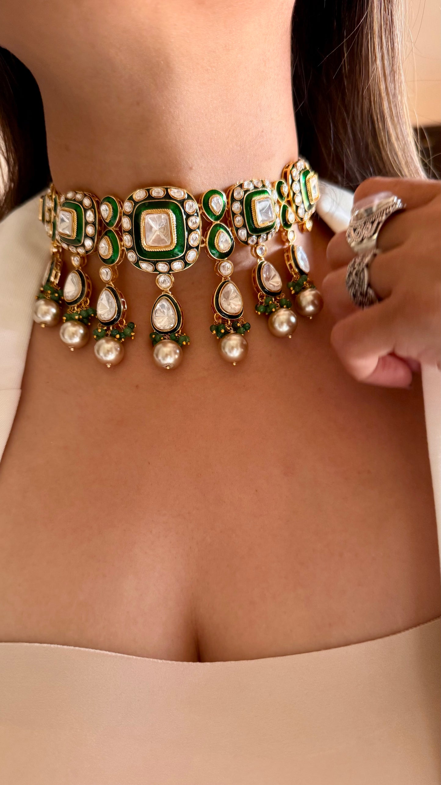 Paanabindu Emerald meenakari with cocktail drop with earrings