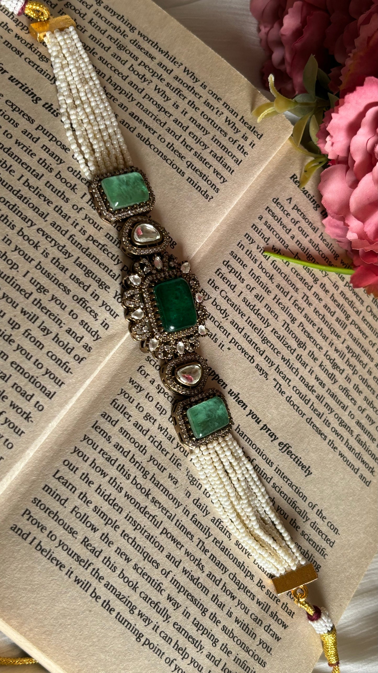 Minimalist mint and emerald choker