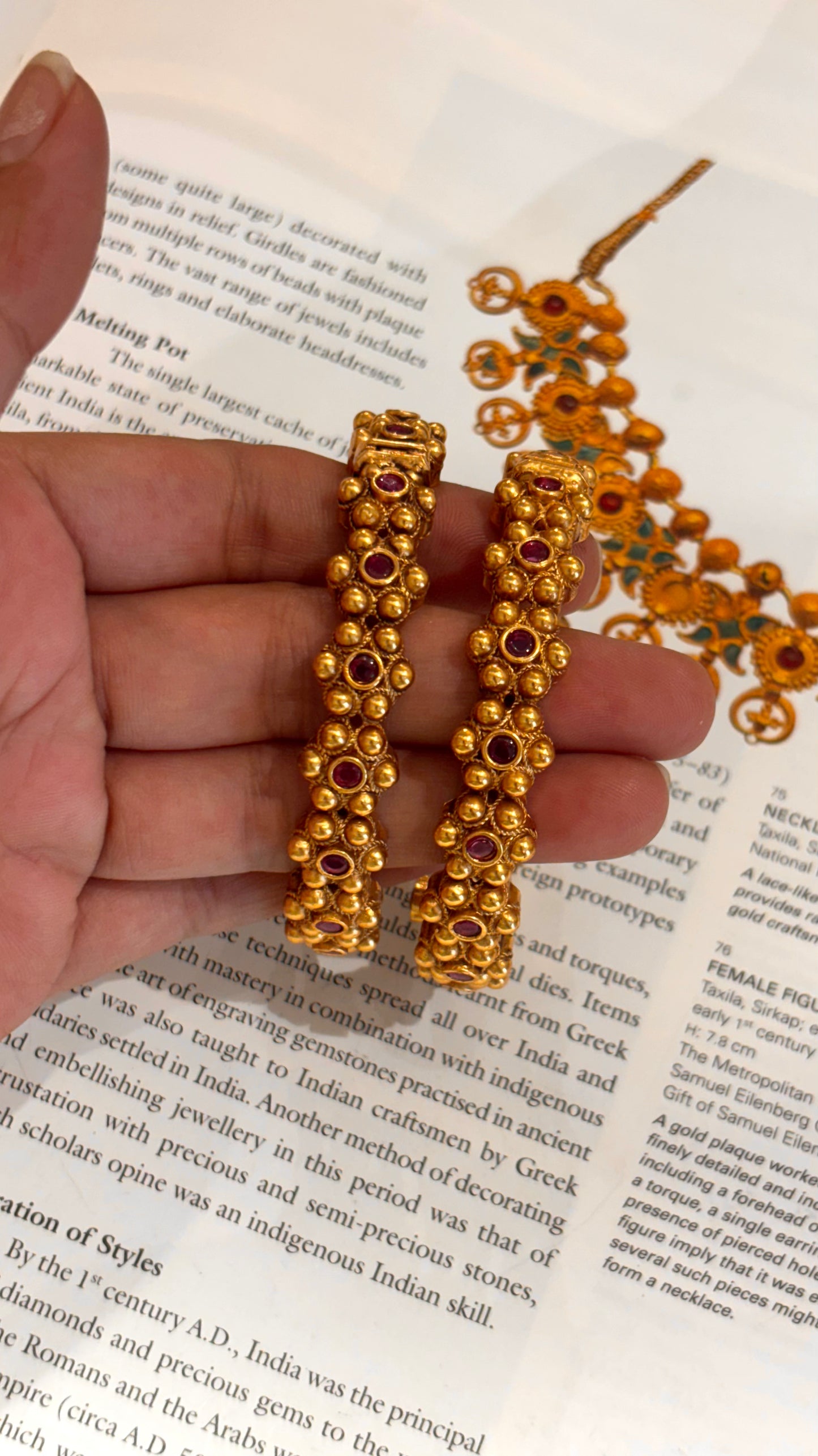 Ruby dull gold Rajwada Bangles