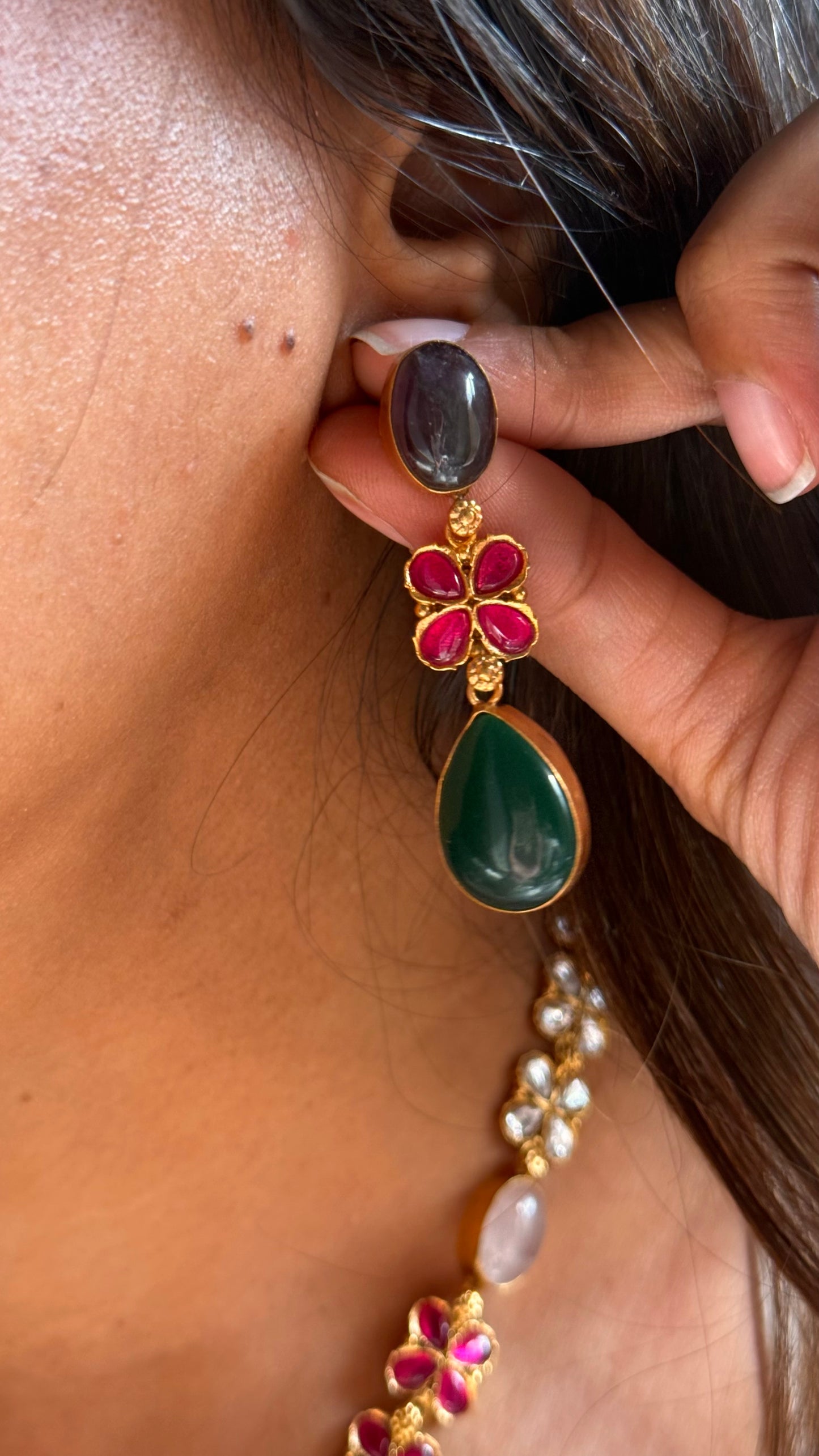 Mother of pearl mix stone Amrapali Necklace