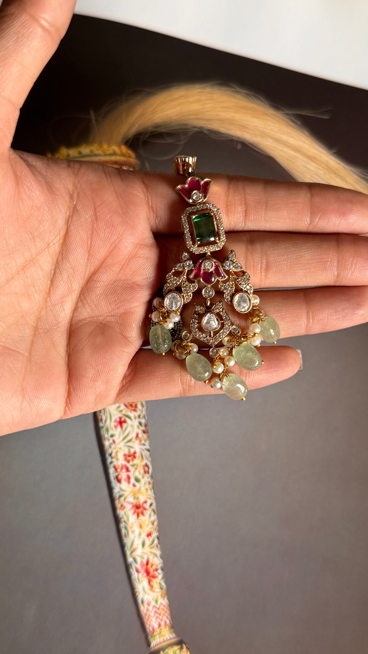 Mint & rani pink moissanite mint drop maang tika