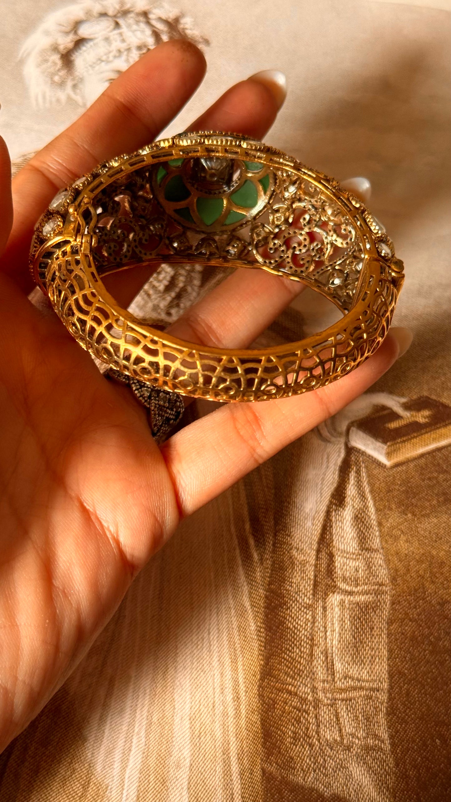 Emerald katdana moissanite openable bracelet