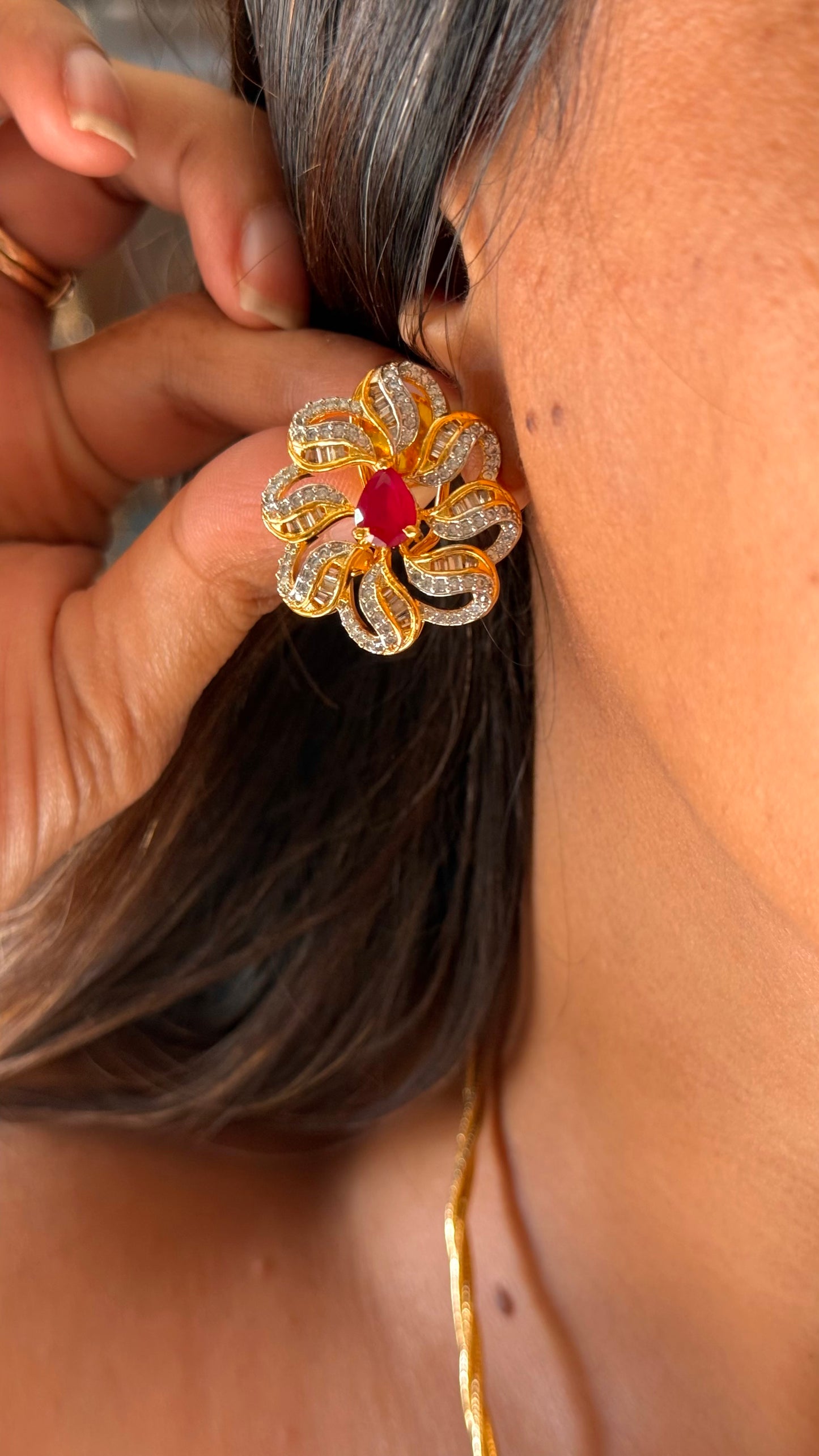 Rubina designer diamond pendant set