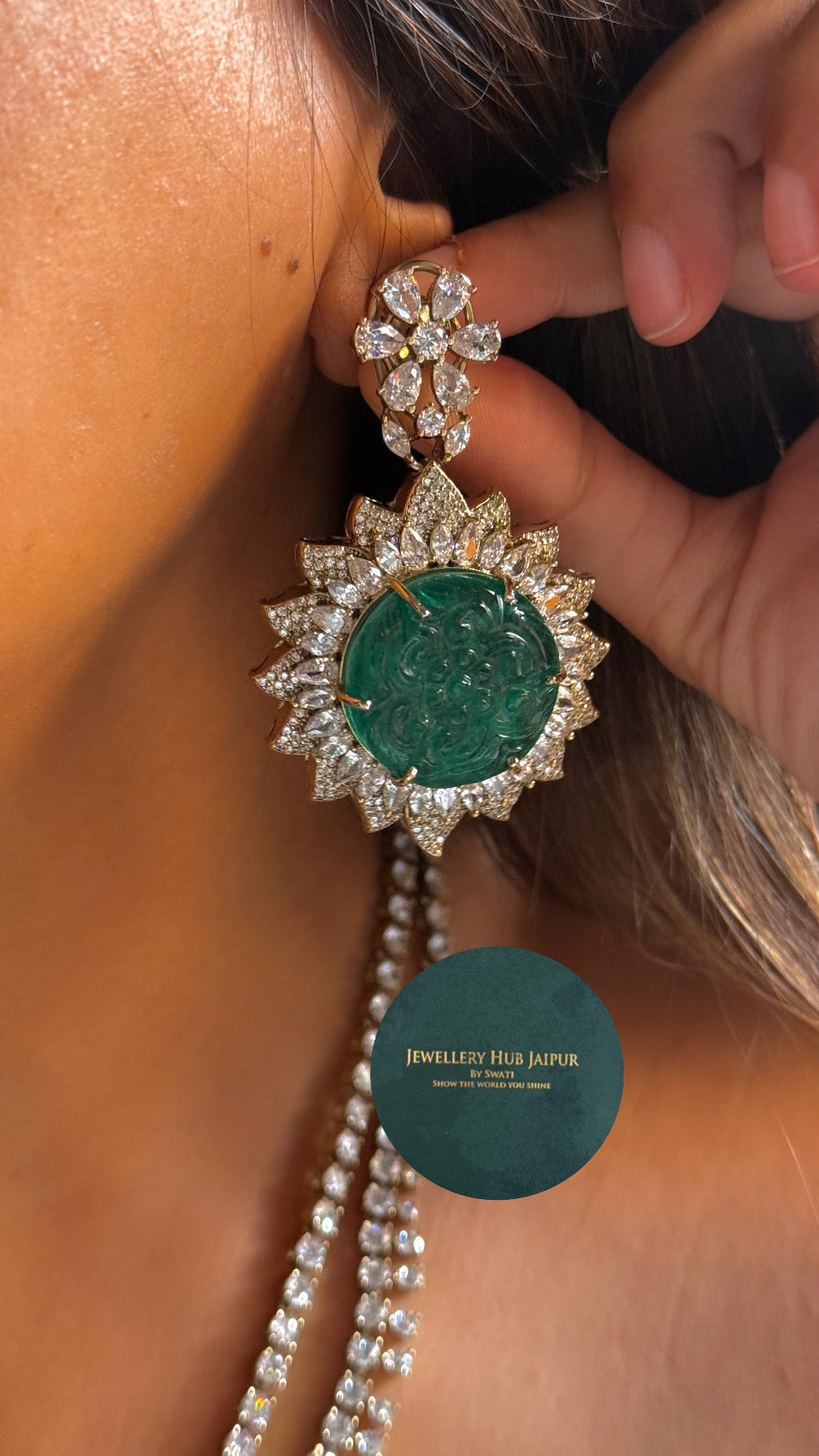 Emerald (engraved) victorian diamond necklace