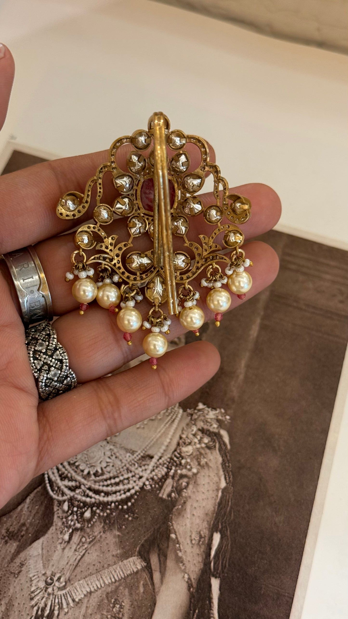 Ruby moissanite pokli kalgi with pearl detailing